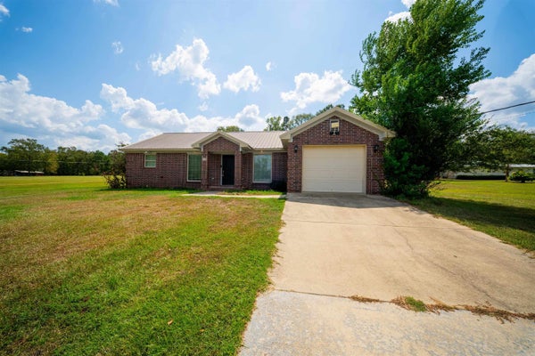 1615 CARROLL RD, CAMDEN, AR 71701 - Image fe8d68b6bb90ef895558f1d323e145d7/1252457789