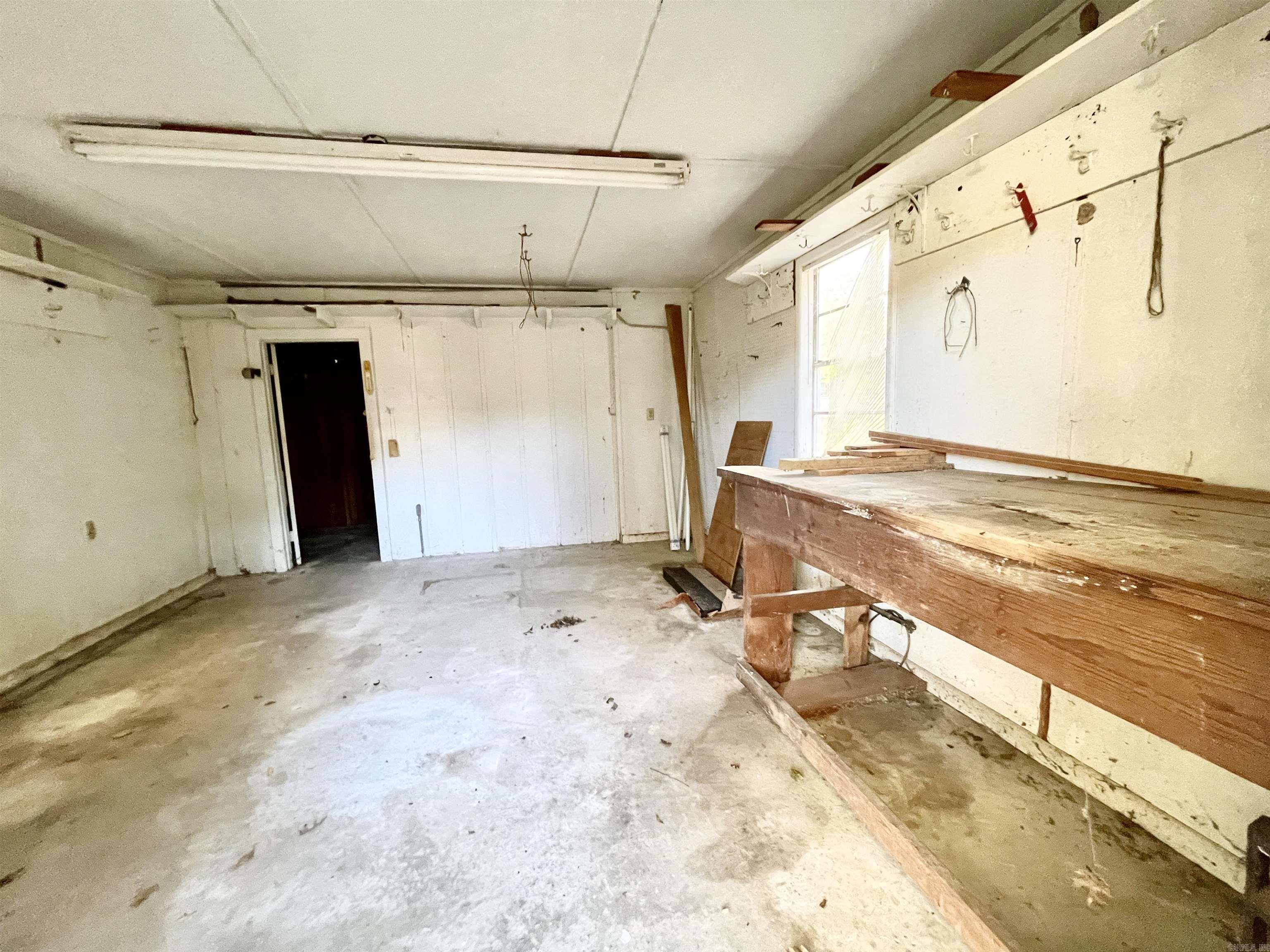 C C BOENS - Residential