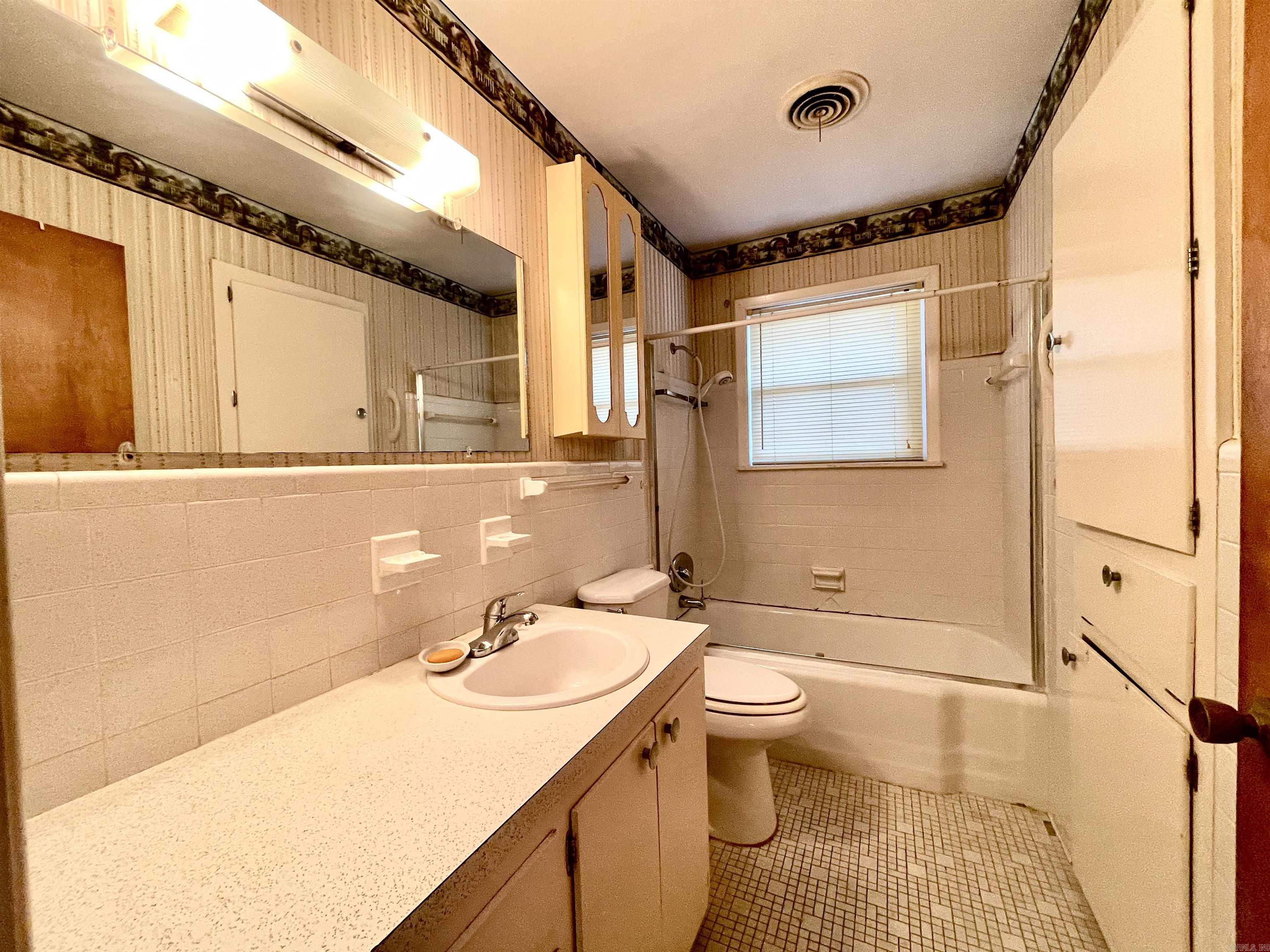 C C BOENS - Residential