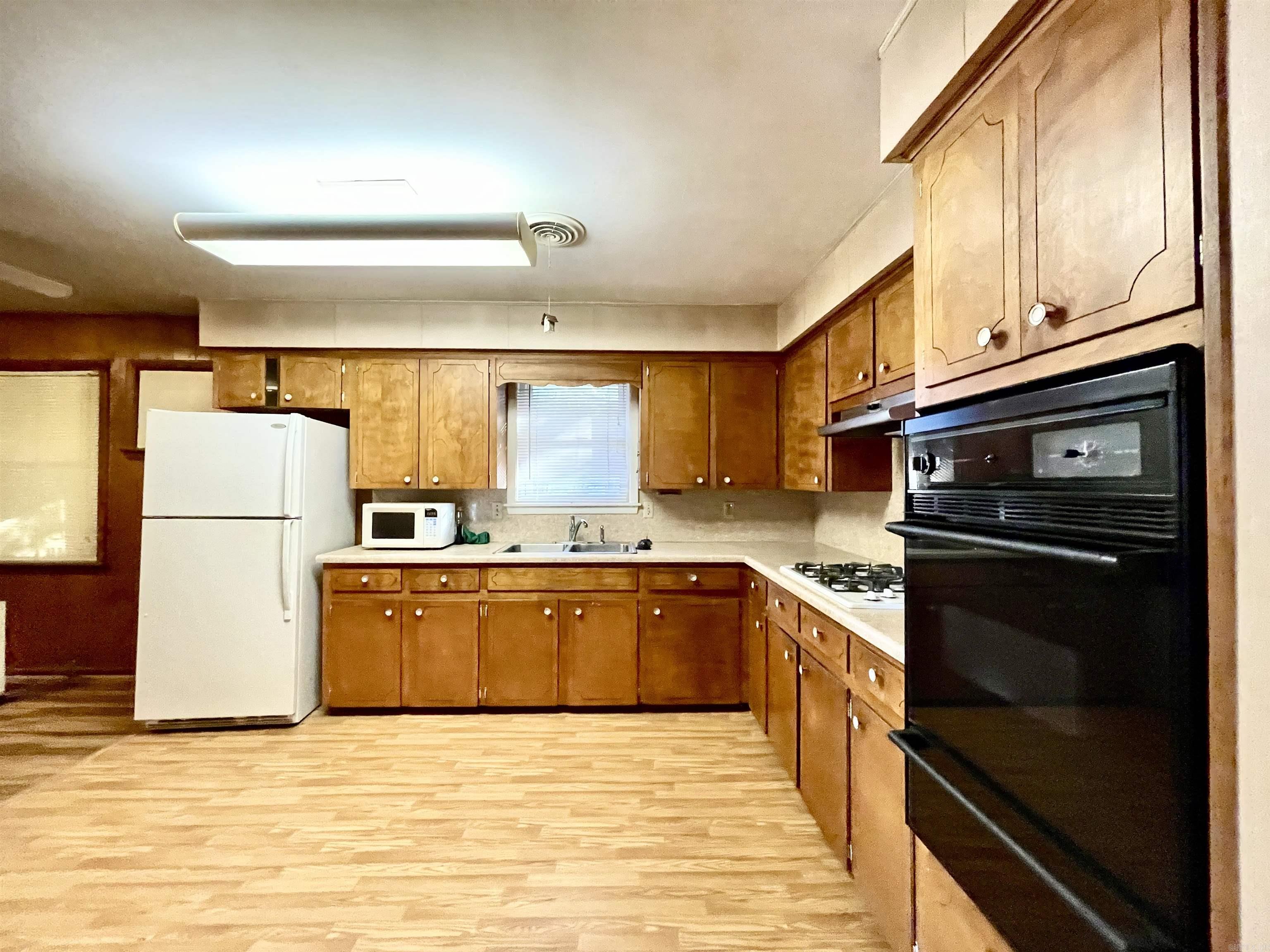 C C BOENS - Residential