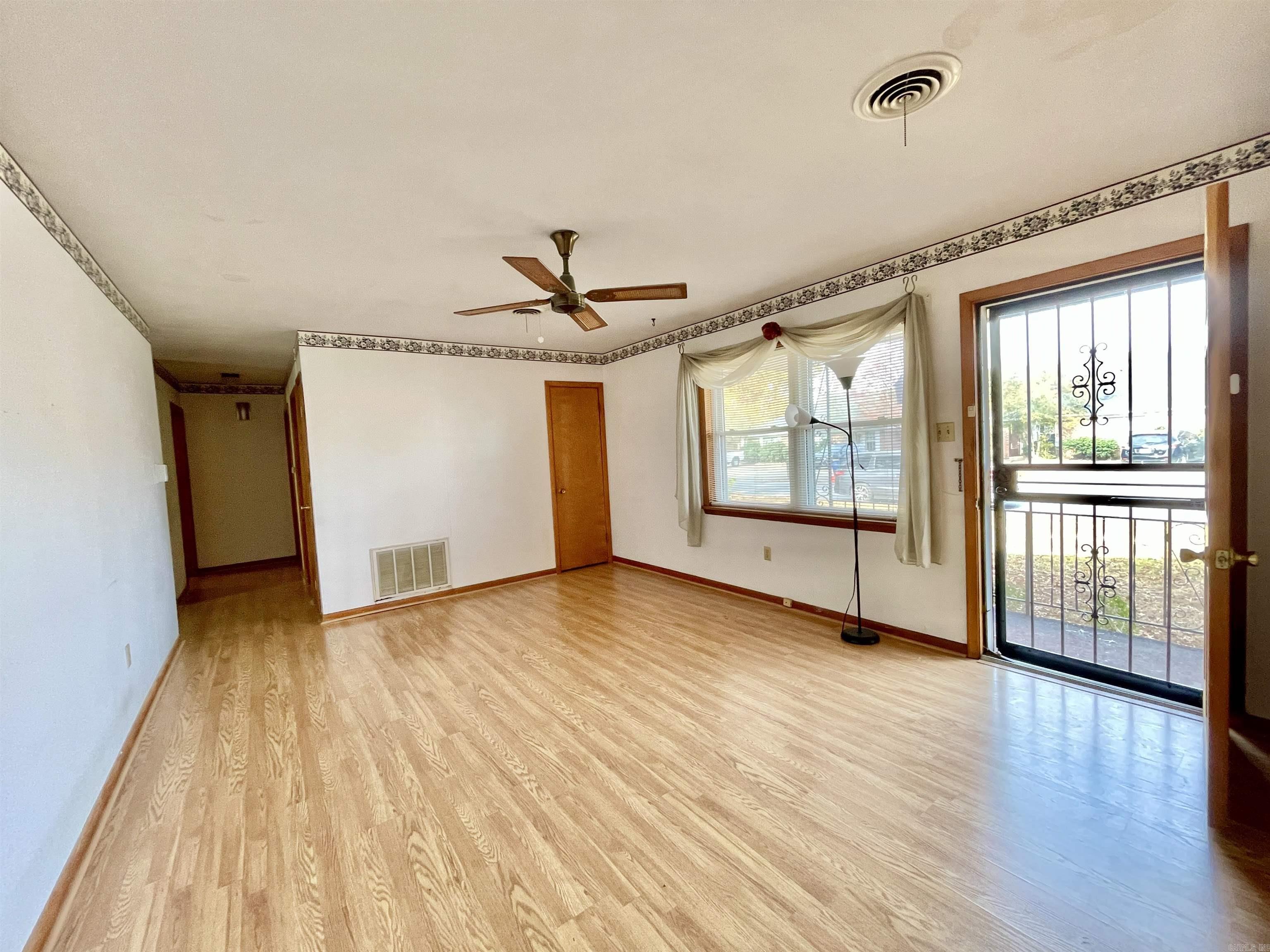 C C BOENS - Residential