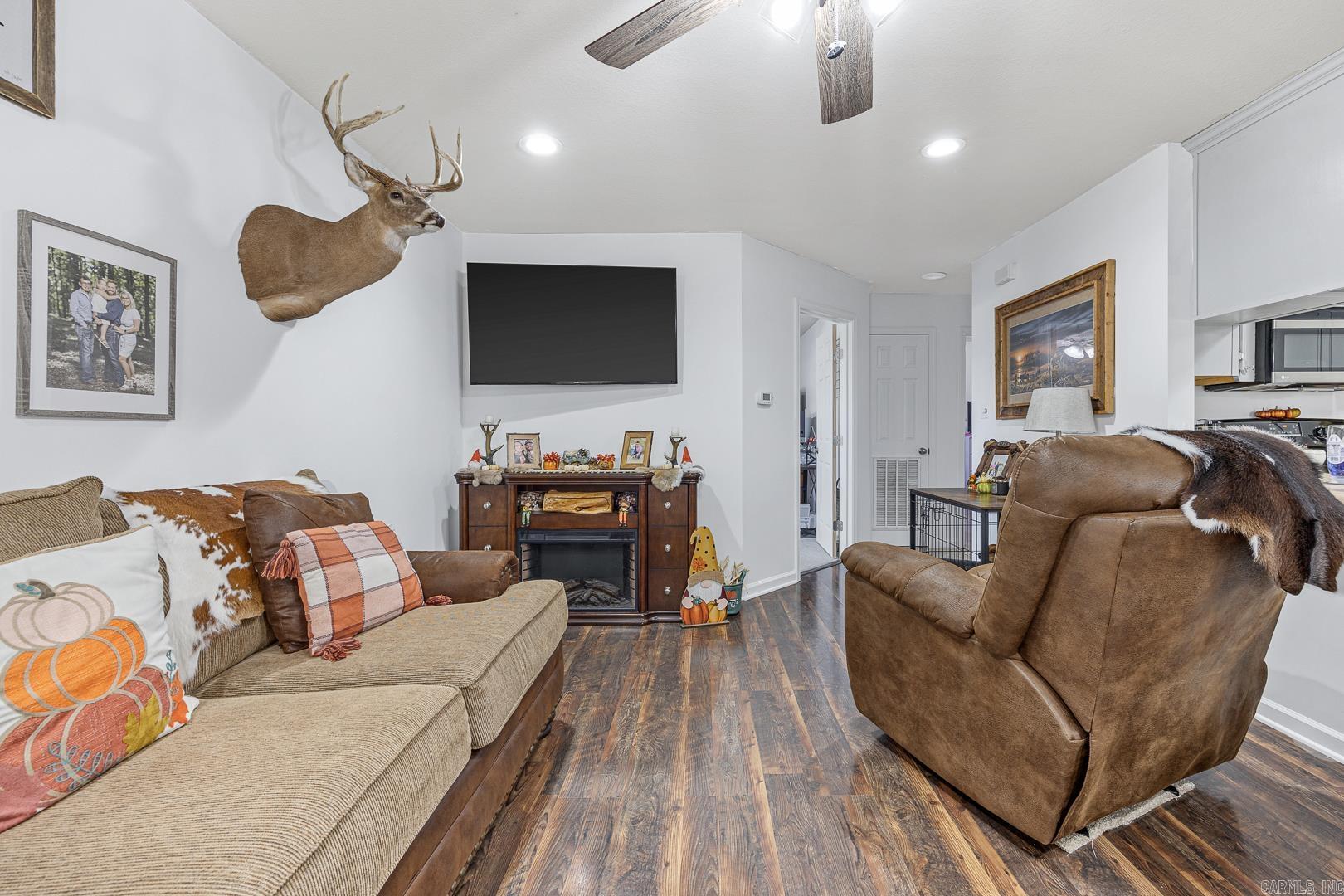 TRUNKS ADD - Residential