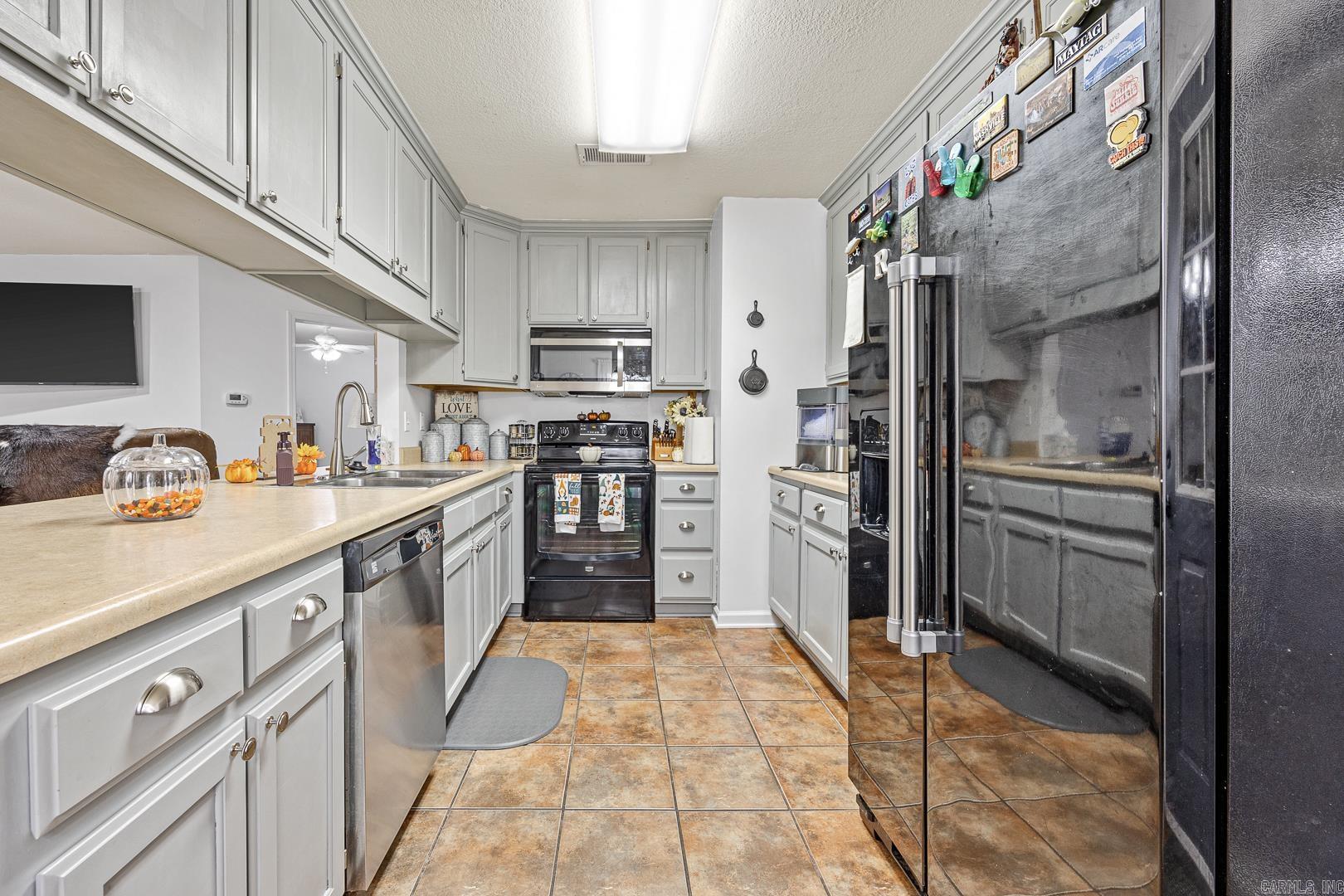 TRUNKS ADD - Residential