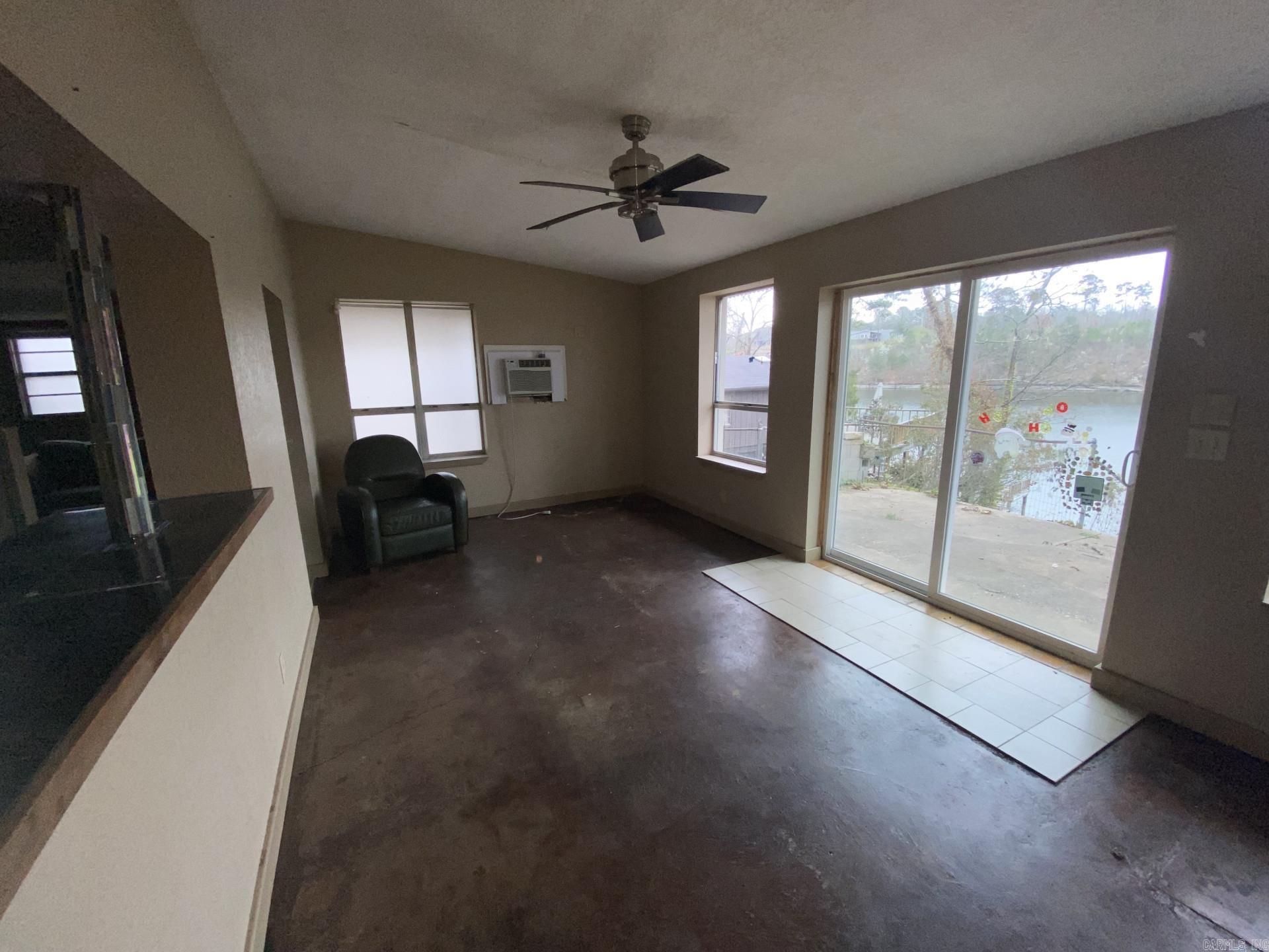 Lake Hamilton Shores - Residential