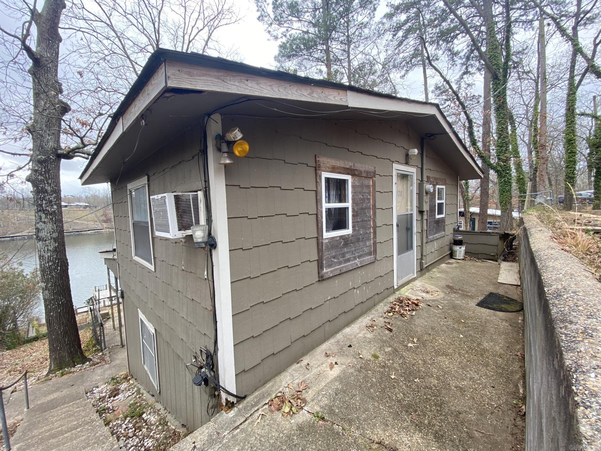 Lake Hamilton Shores - Residential