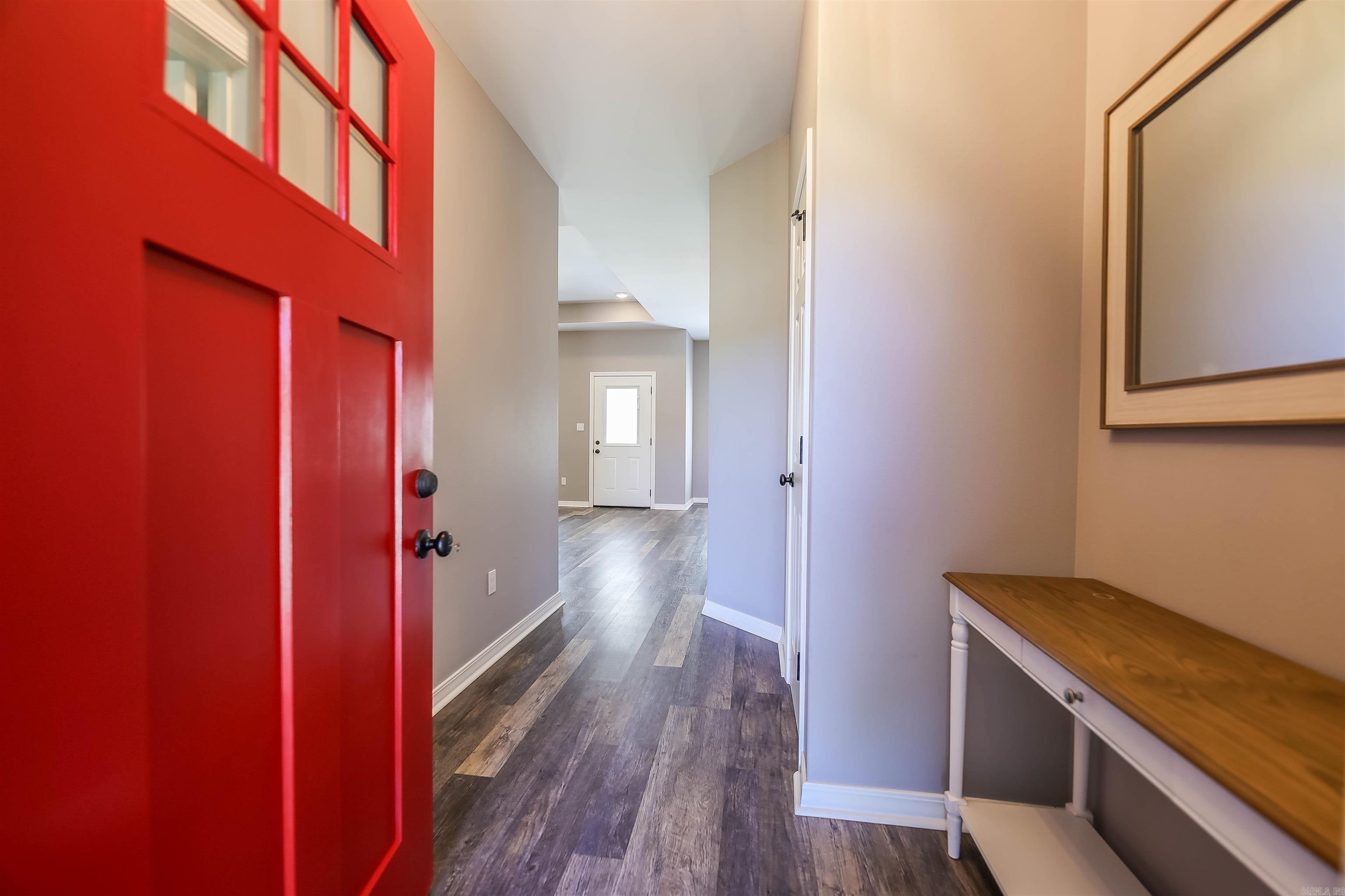 HAMPTON HOLLOWS - Residential