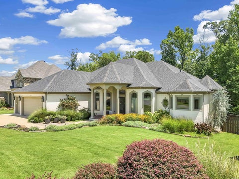 Photo of 247 Lake Valley Drive, Maumelle, AR 72113 (MLS # 26029043)