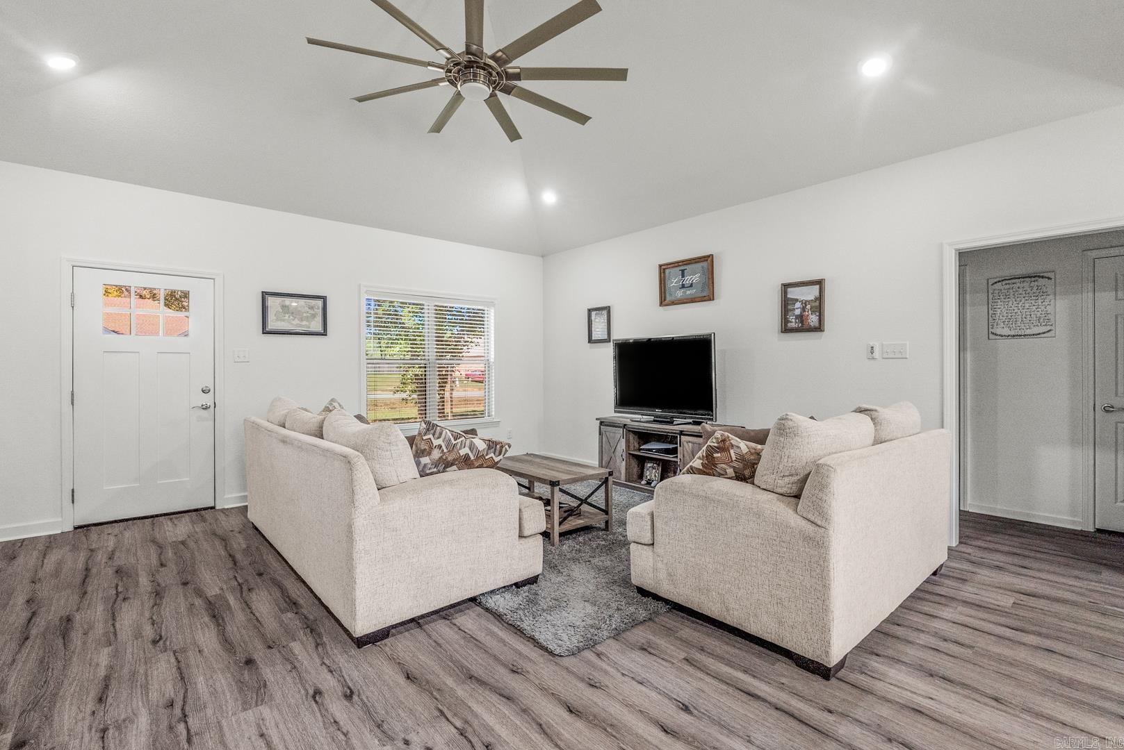 OTTO LANDING - Residential