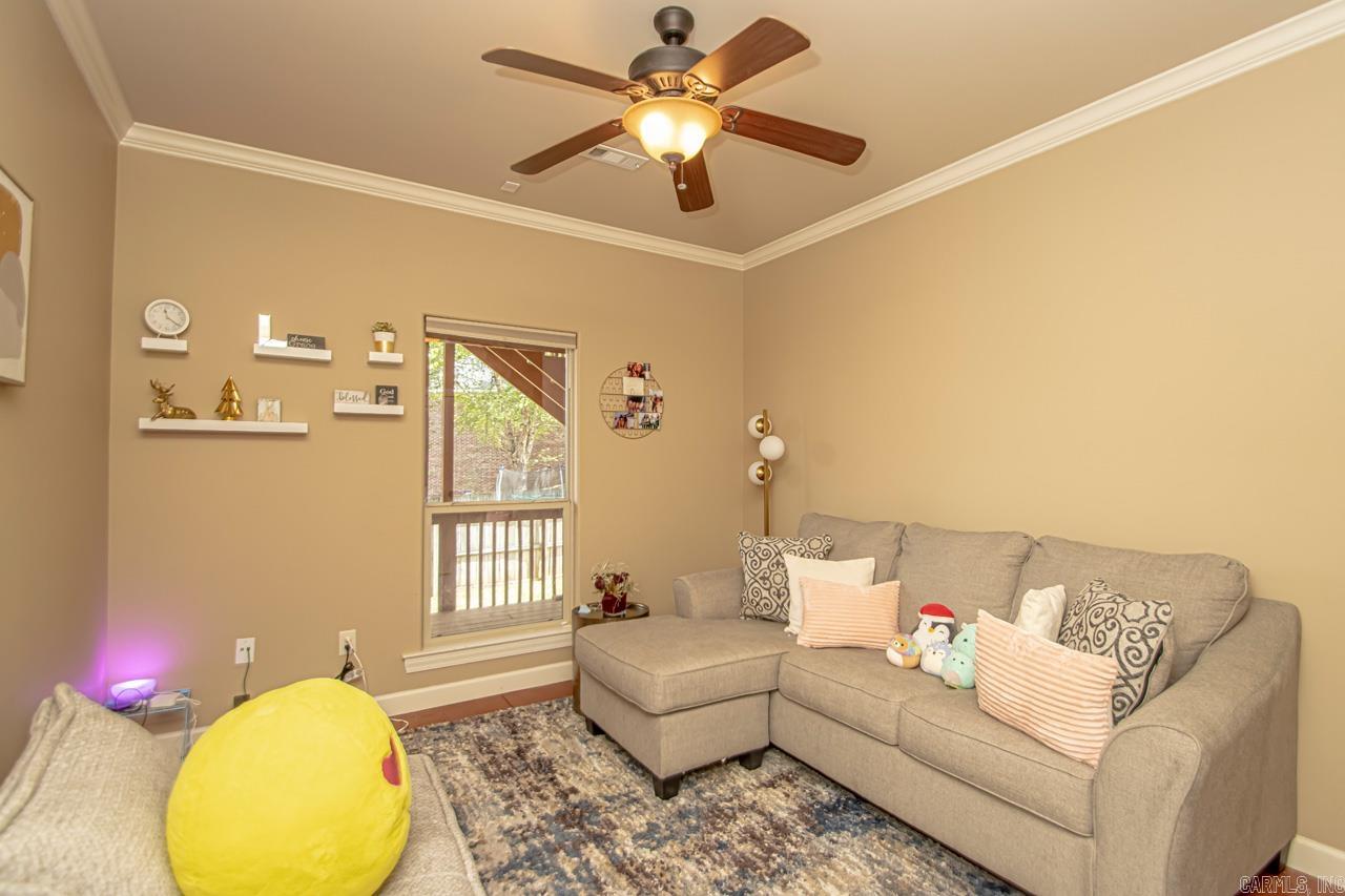 PEBBLE BEACH WOODS ADDN - Residential