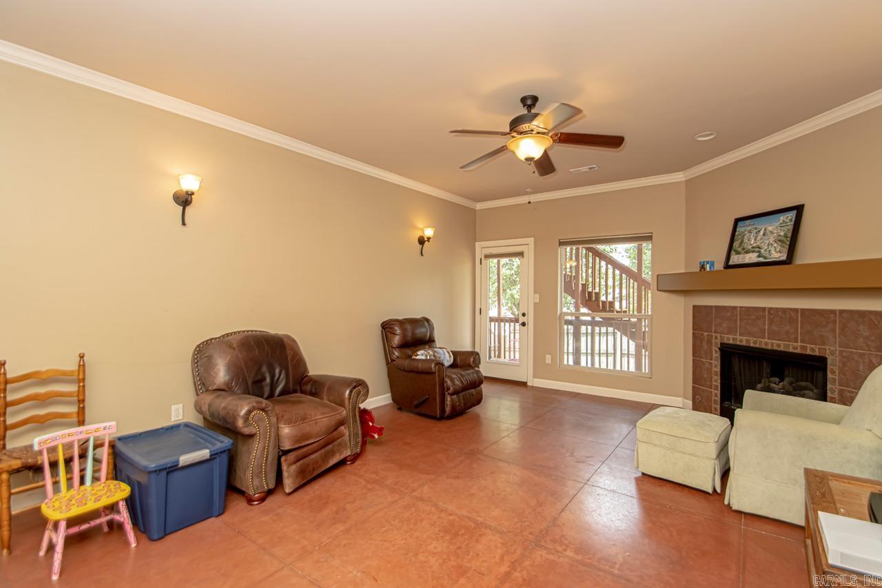 PEBBLE BEACH WOODS ADDN - Residential