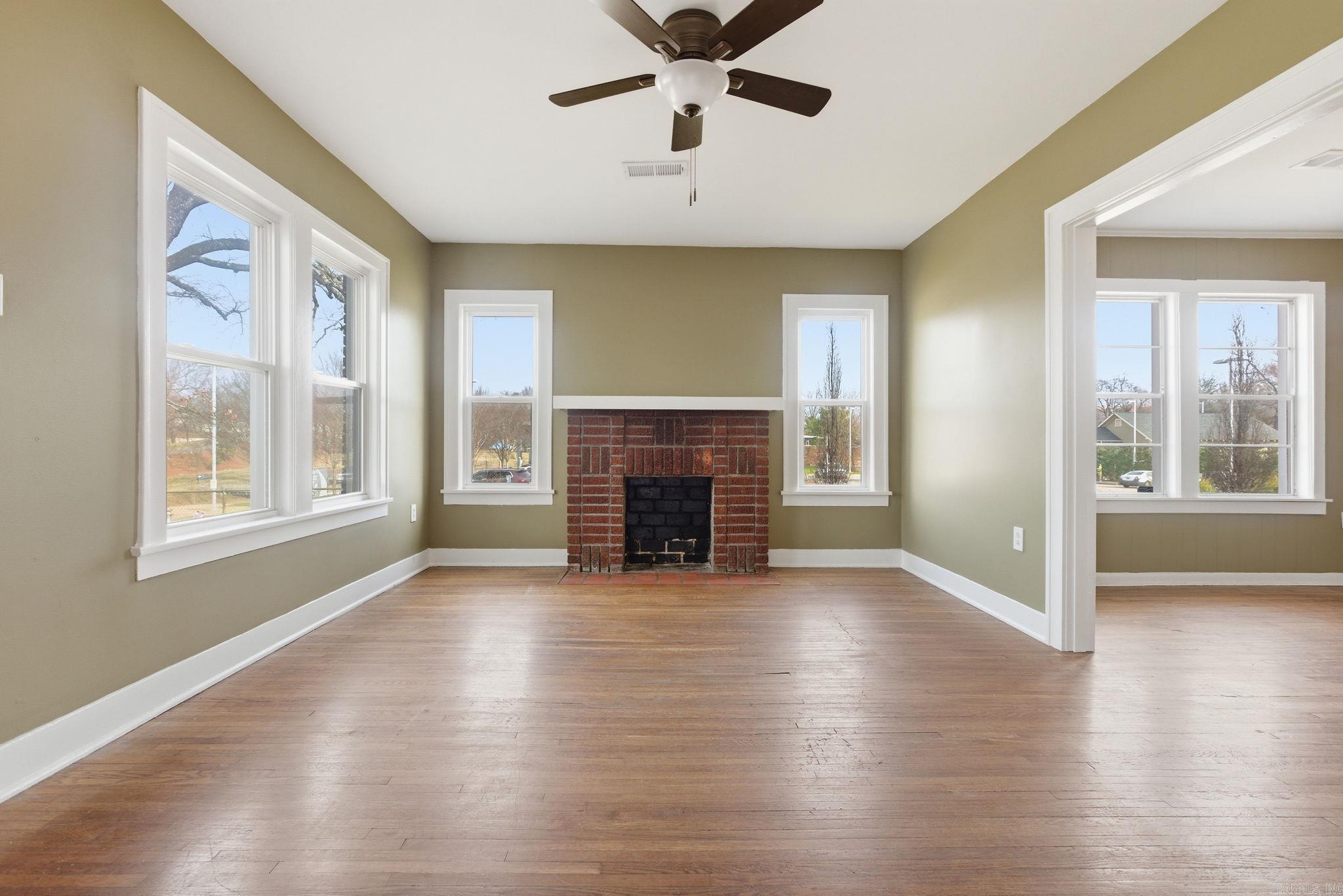 CUNNINGHAMS - Residential