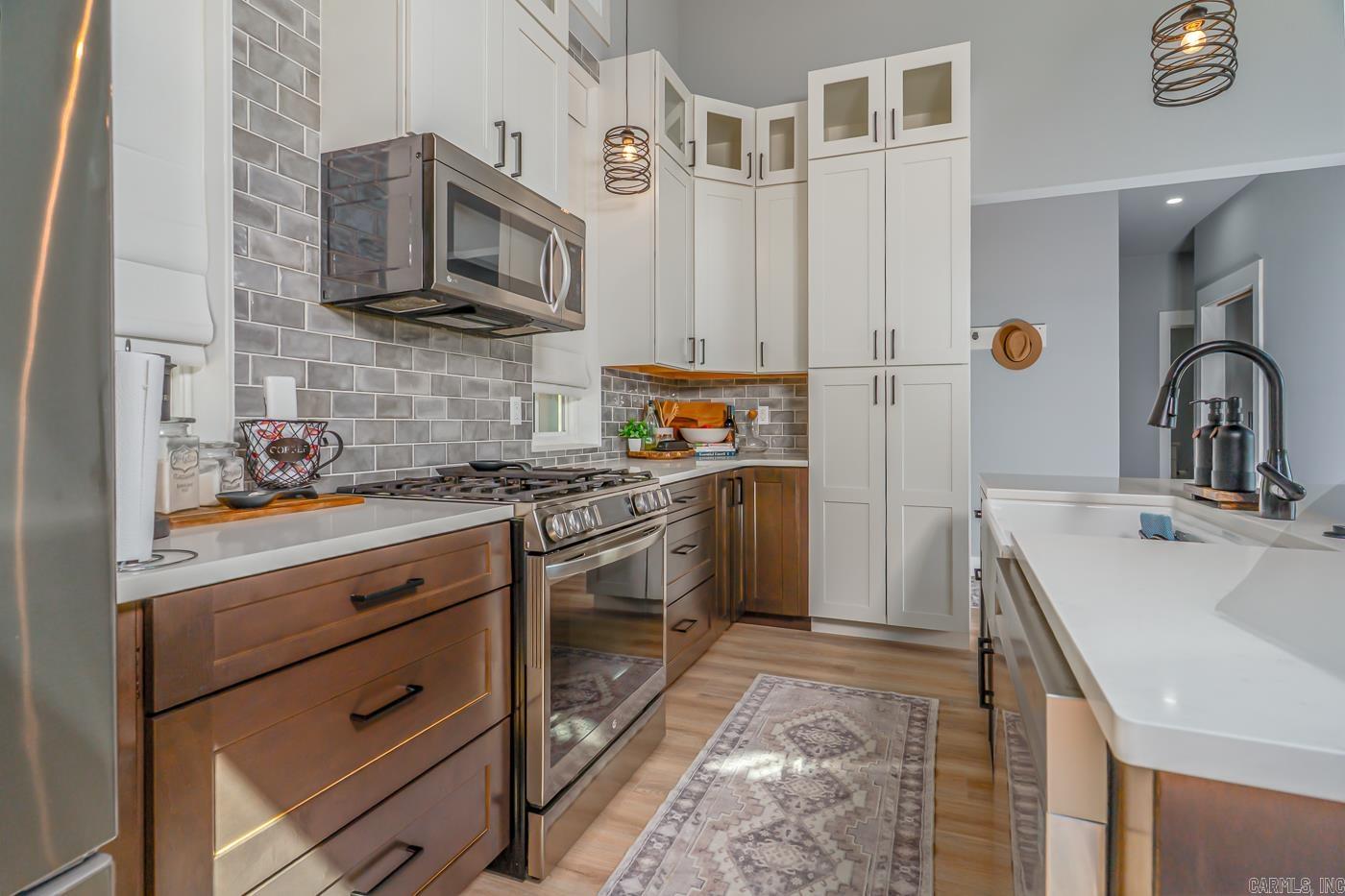 CROWN ADDITION - Residential