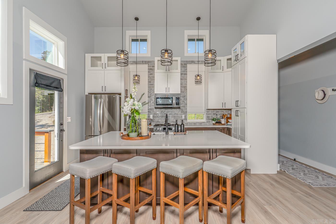 CROWN ADDITION - Residential