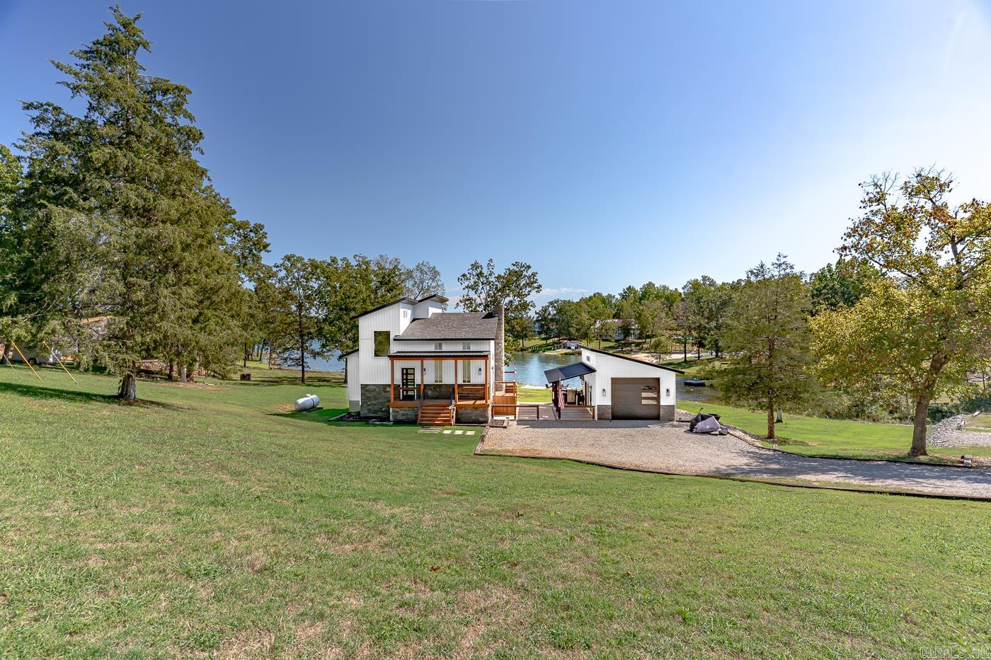 CROWN ADDITION - Residential