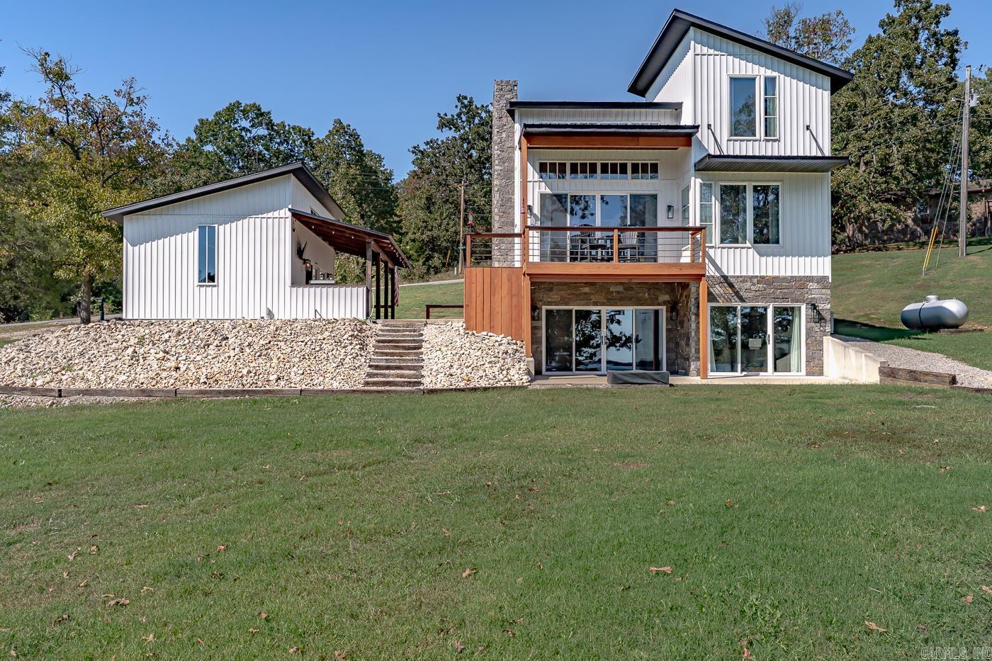 CROWN ADDITION - Residential