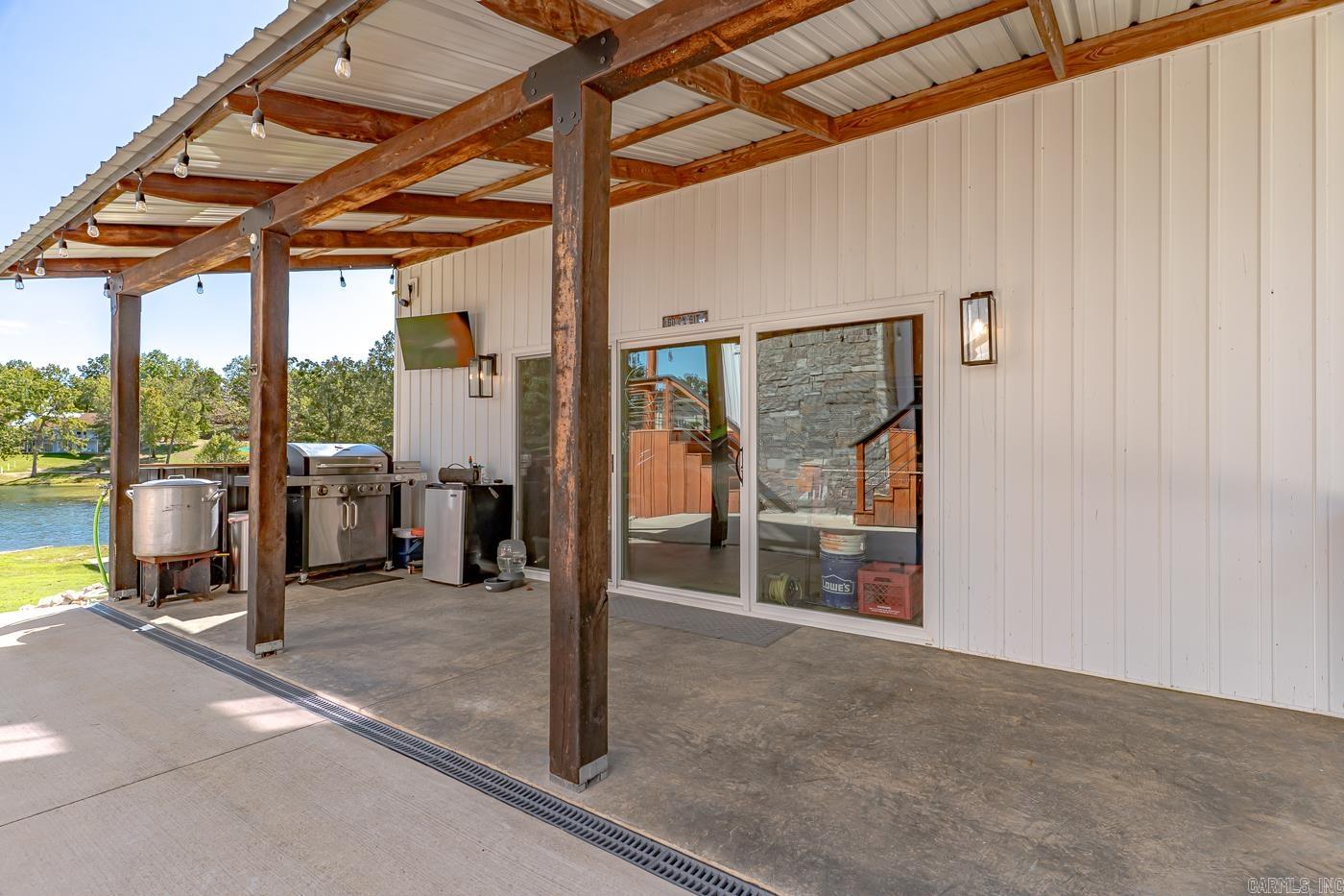 CROWN ADDITION - Residential