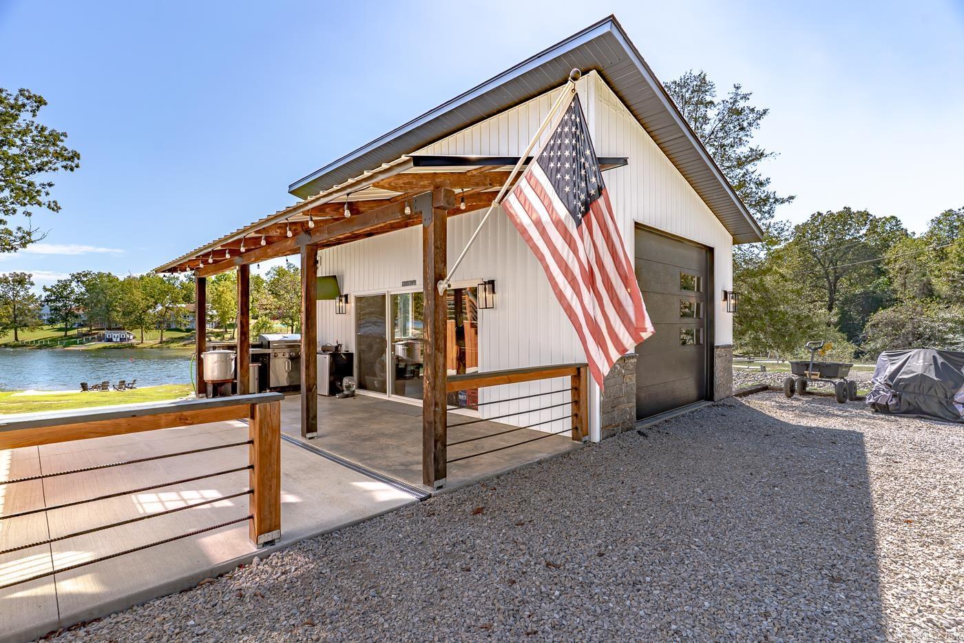 CROWN ADDITION - Residential