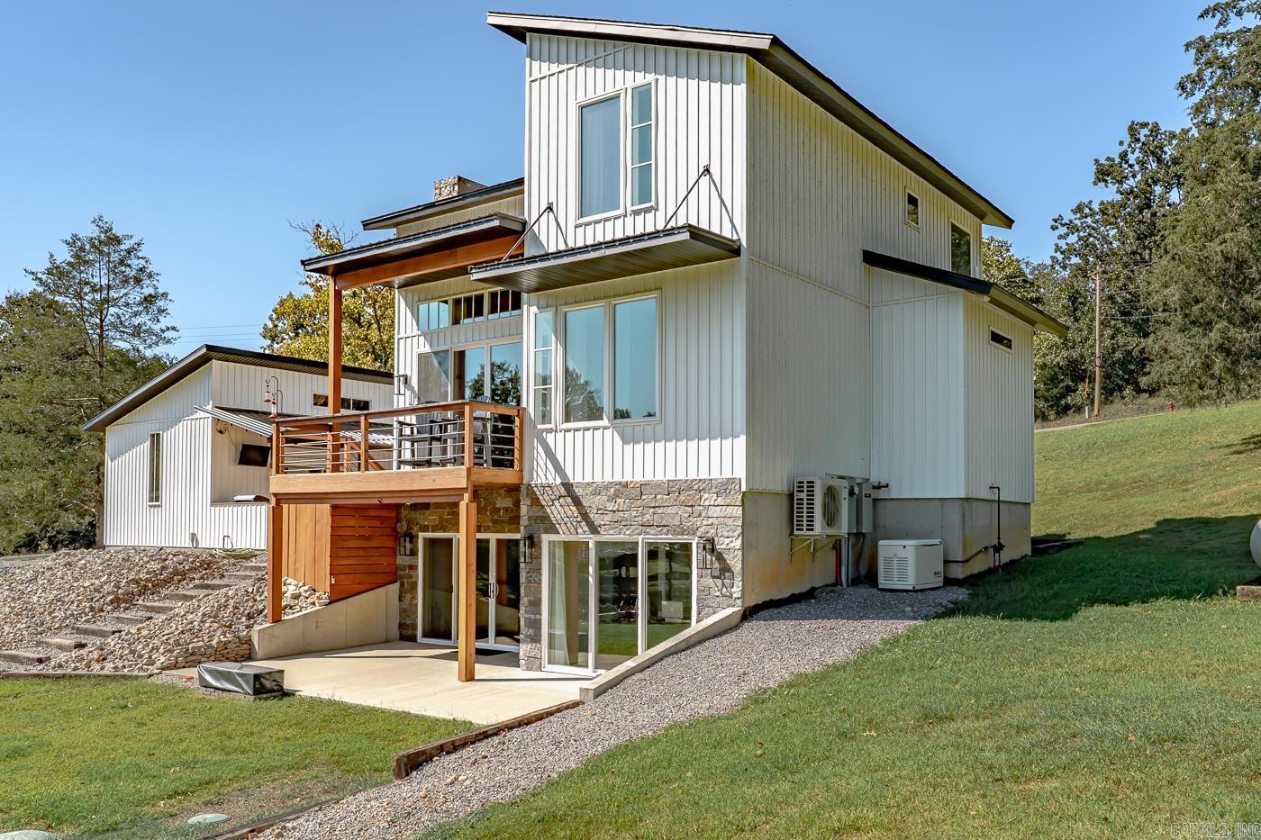 CROWN ADDITION - Residential