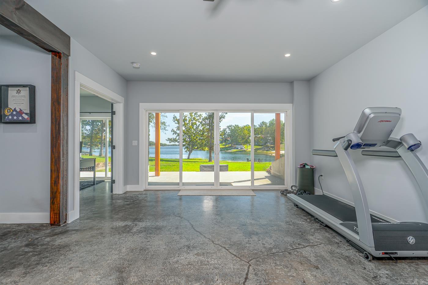 CROWN ADDITION - Residential