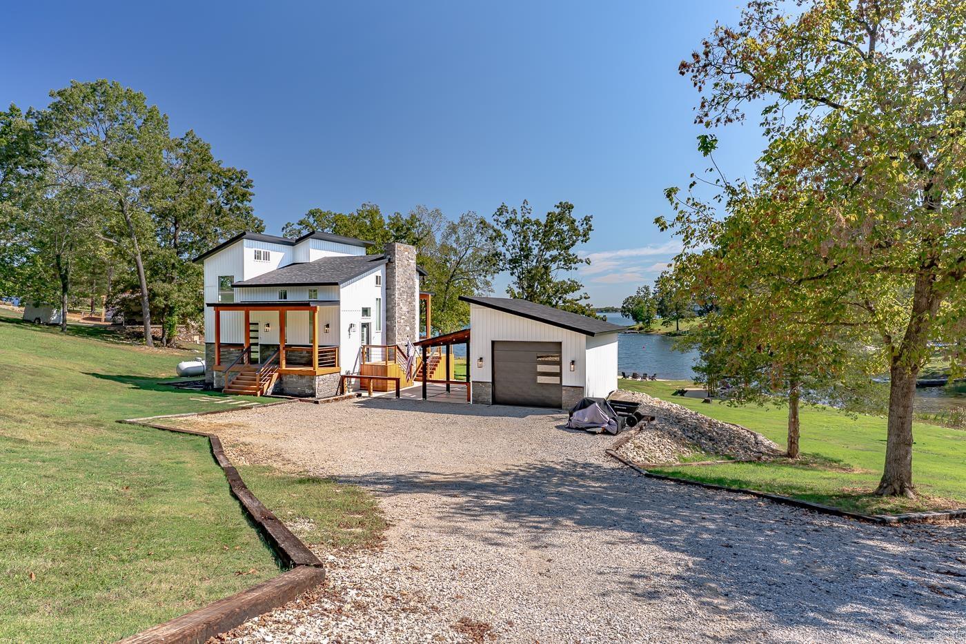 CROWN ADDITION - Residential