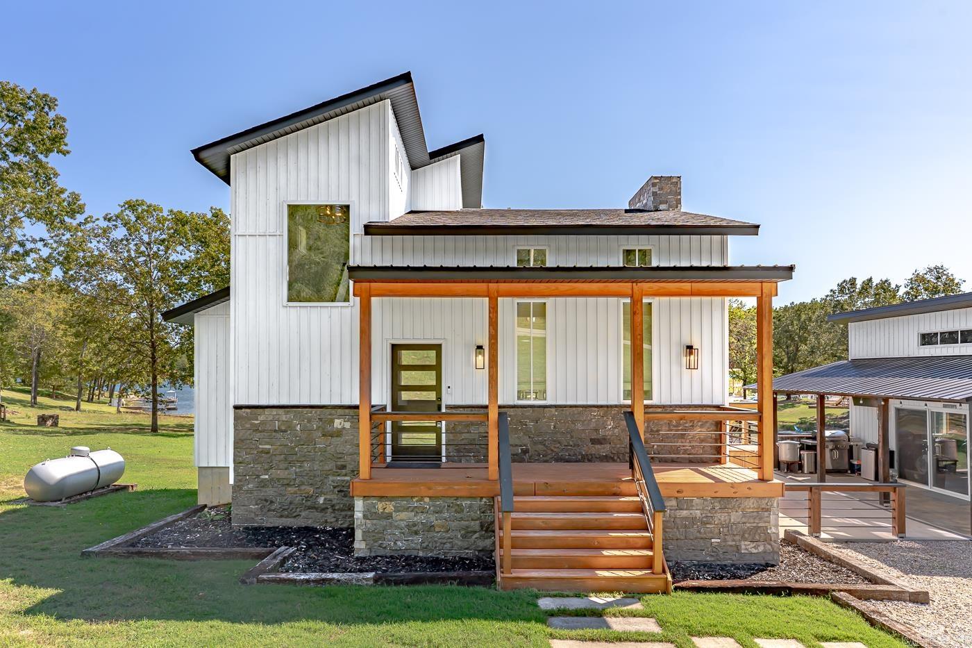 CROWN ADDITION - Residential