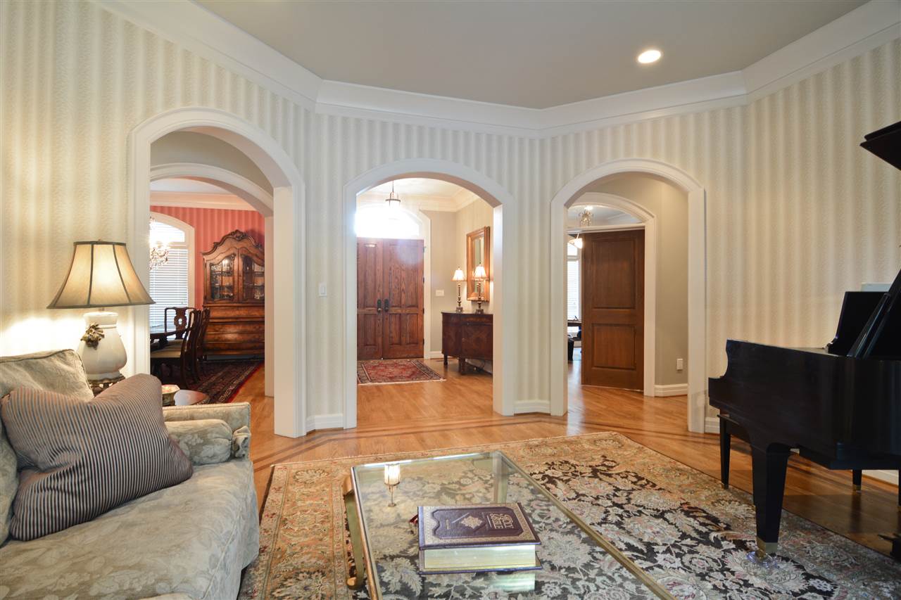 CHENAL VALLEY SOLOGNE CIRCLE - Residential