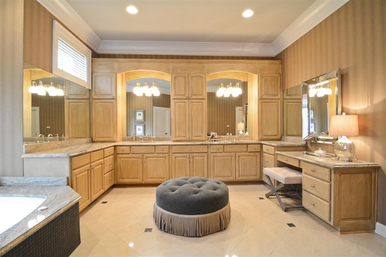 CHENAL VALLEY SOLOGNE CIRCLE - Residential