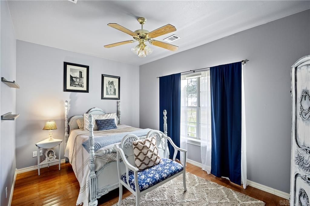 CLIFF & STREAM - Residential