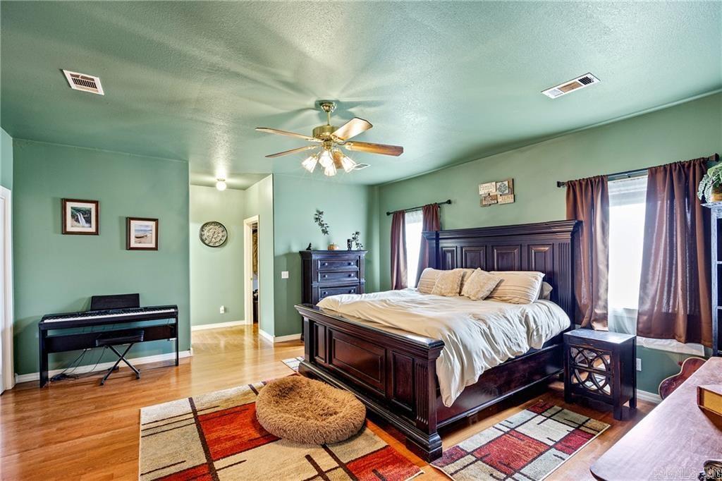 CLIFF & STREAM - Residential