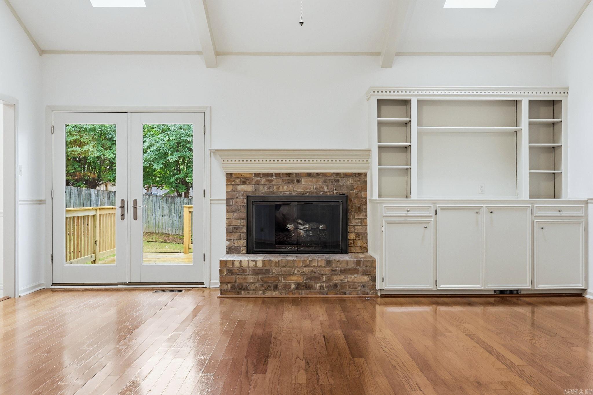 LONGLEA MANOR ADDN - Residential