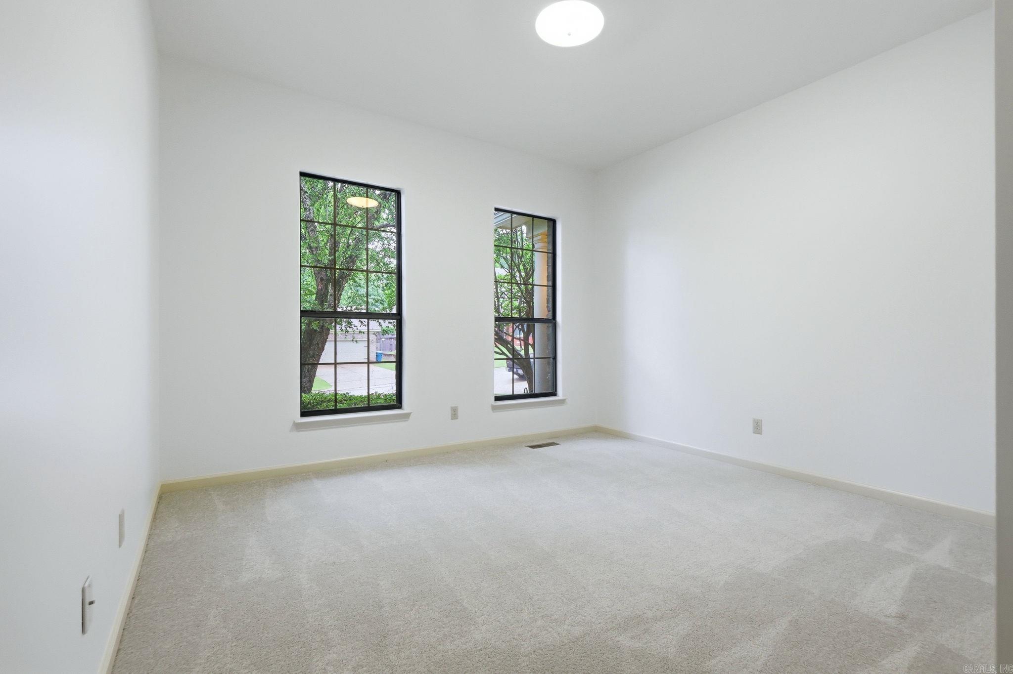LONGLEA MANOR ADDN - Residential