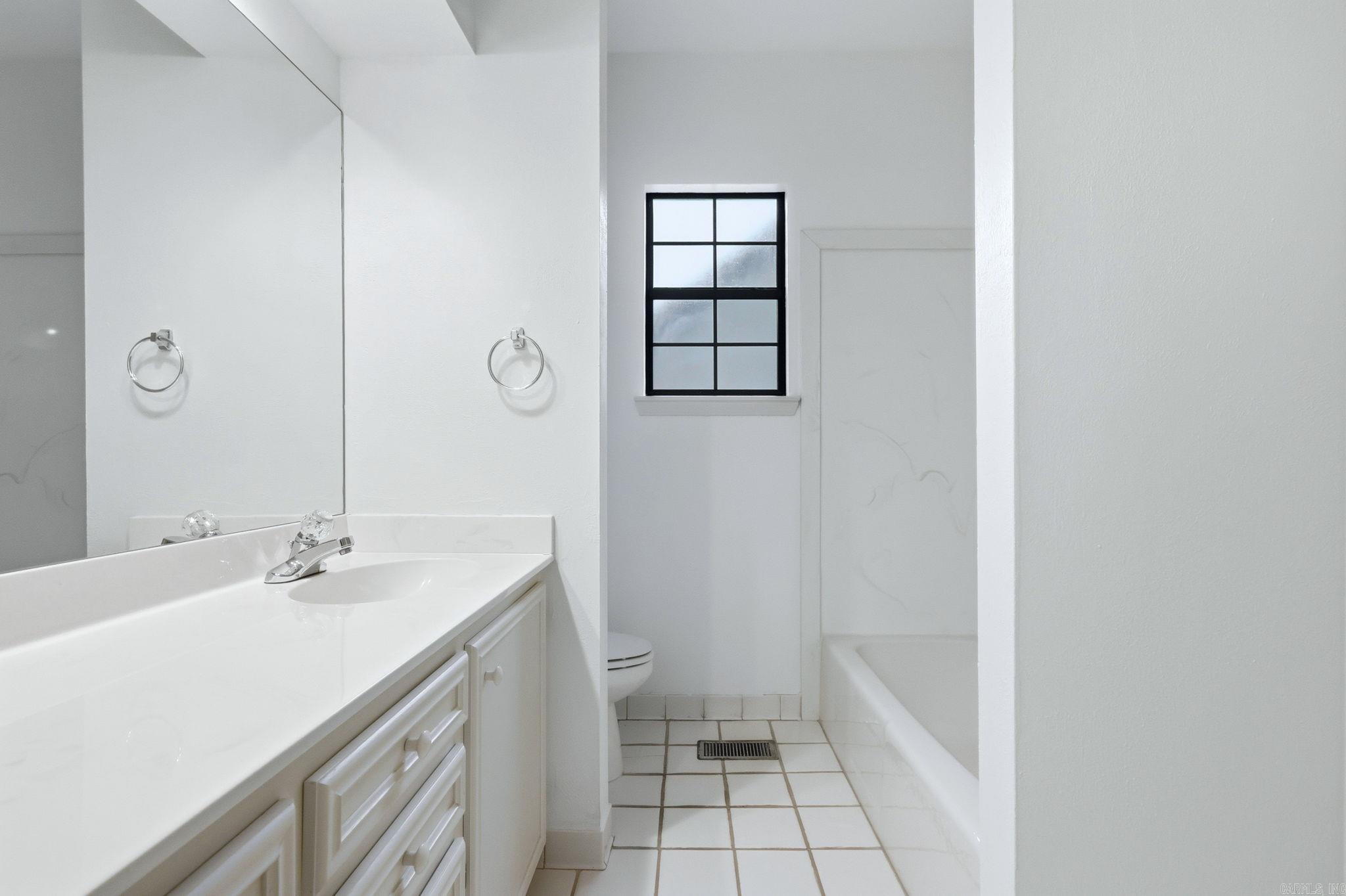 LONGLEA MANOR ADDN - Residential