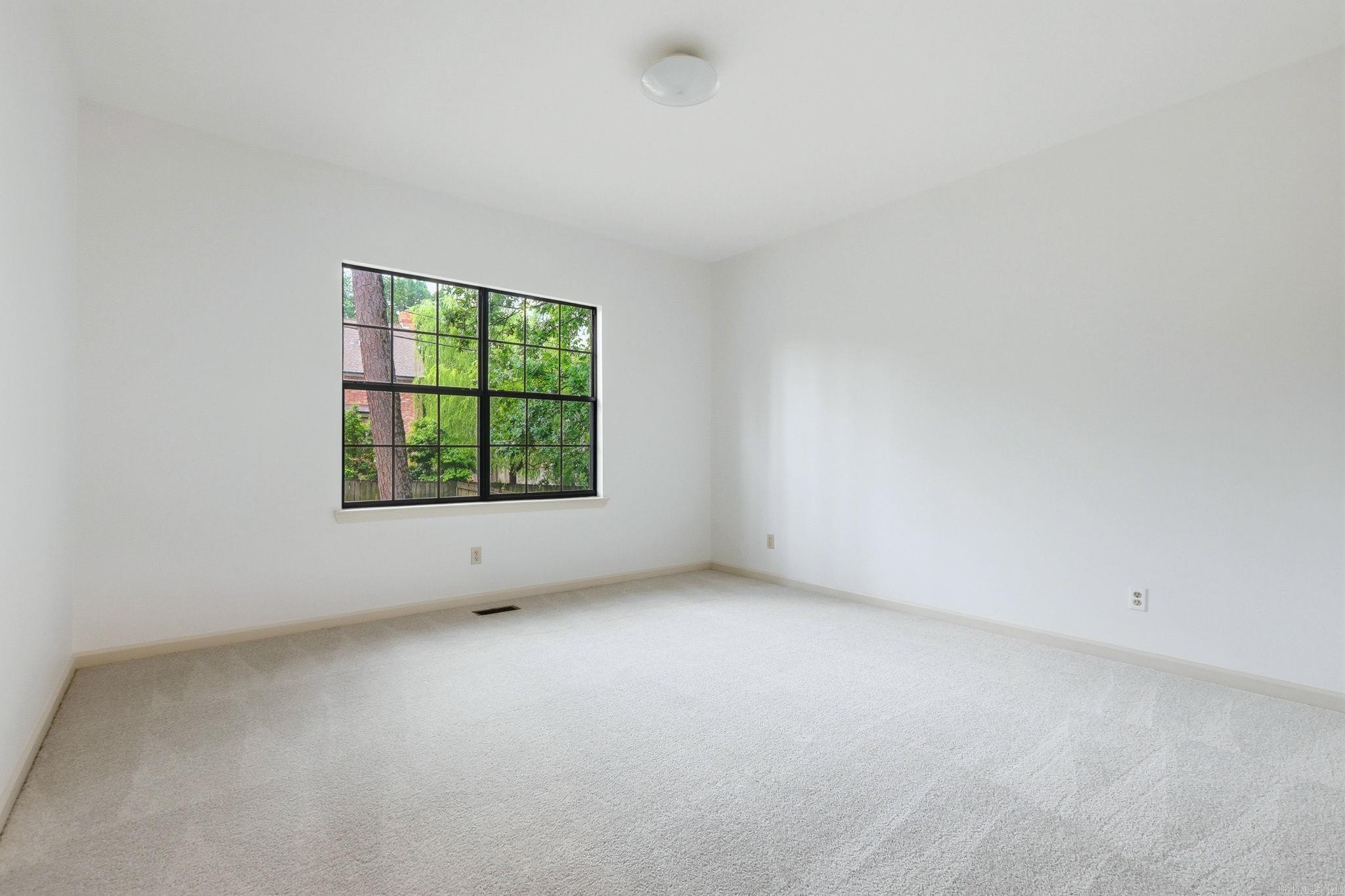 LONGLEA MANOR ADDN - Residential