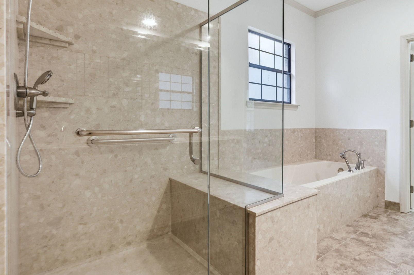 LONGLEA MANOR ADDN - Residential