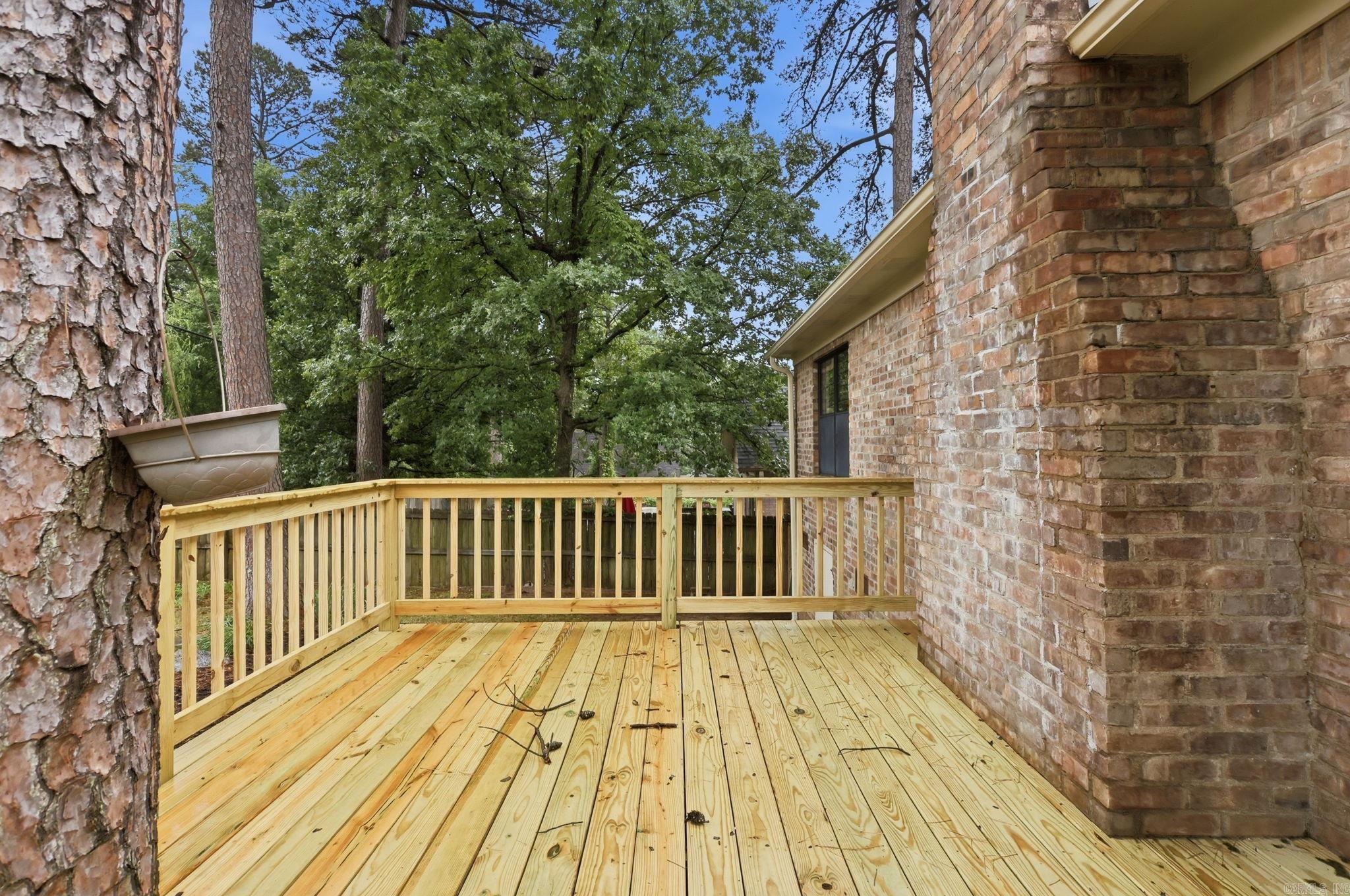 LONGLEA MANOR ADDN - Residential