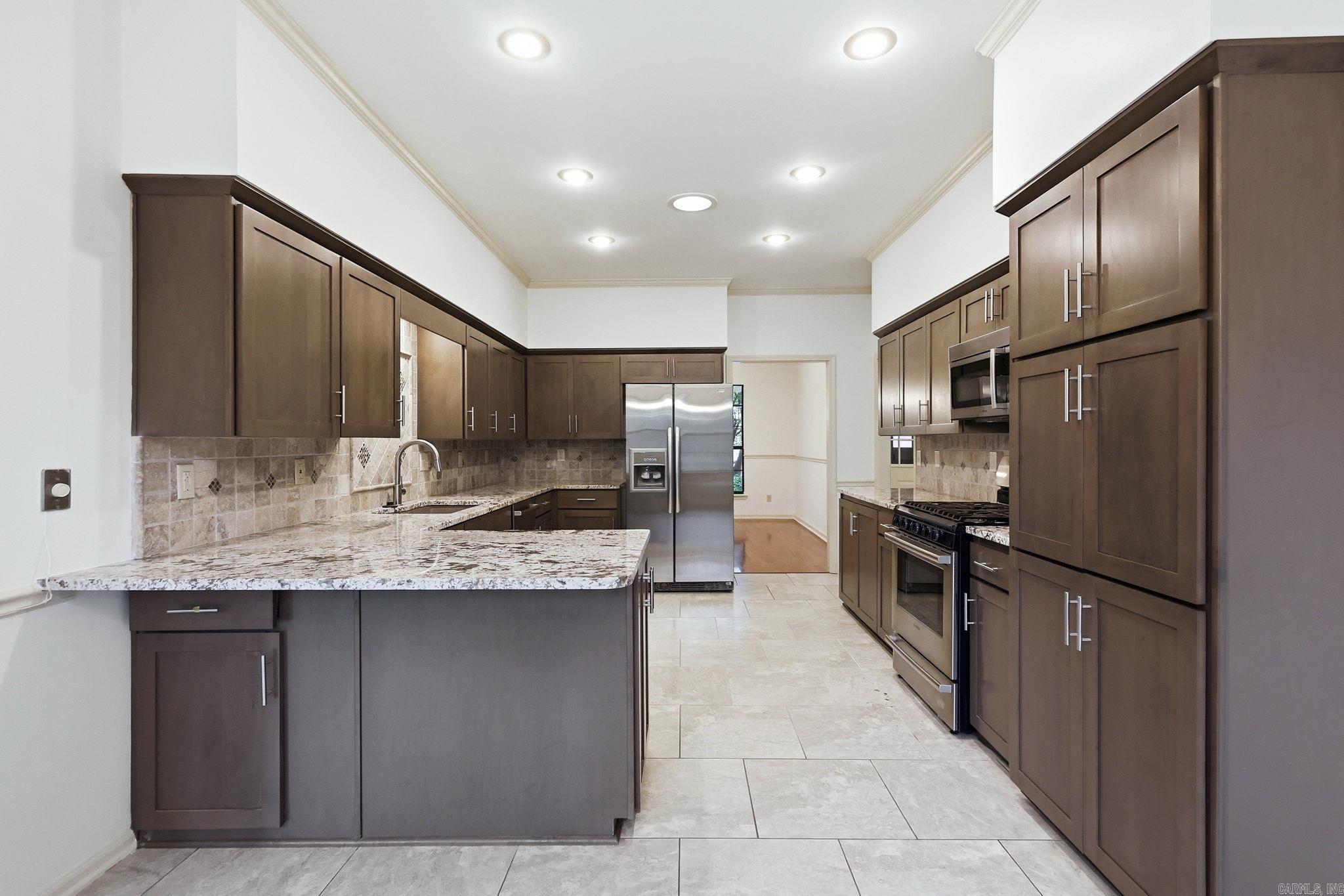 LONGLEA MANOR ADDN - Residential