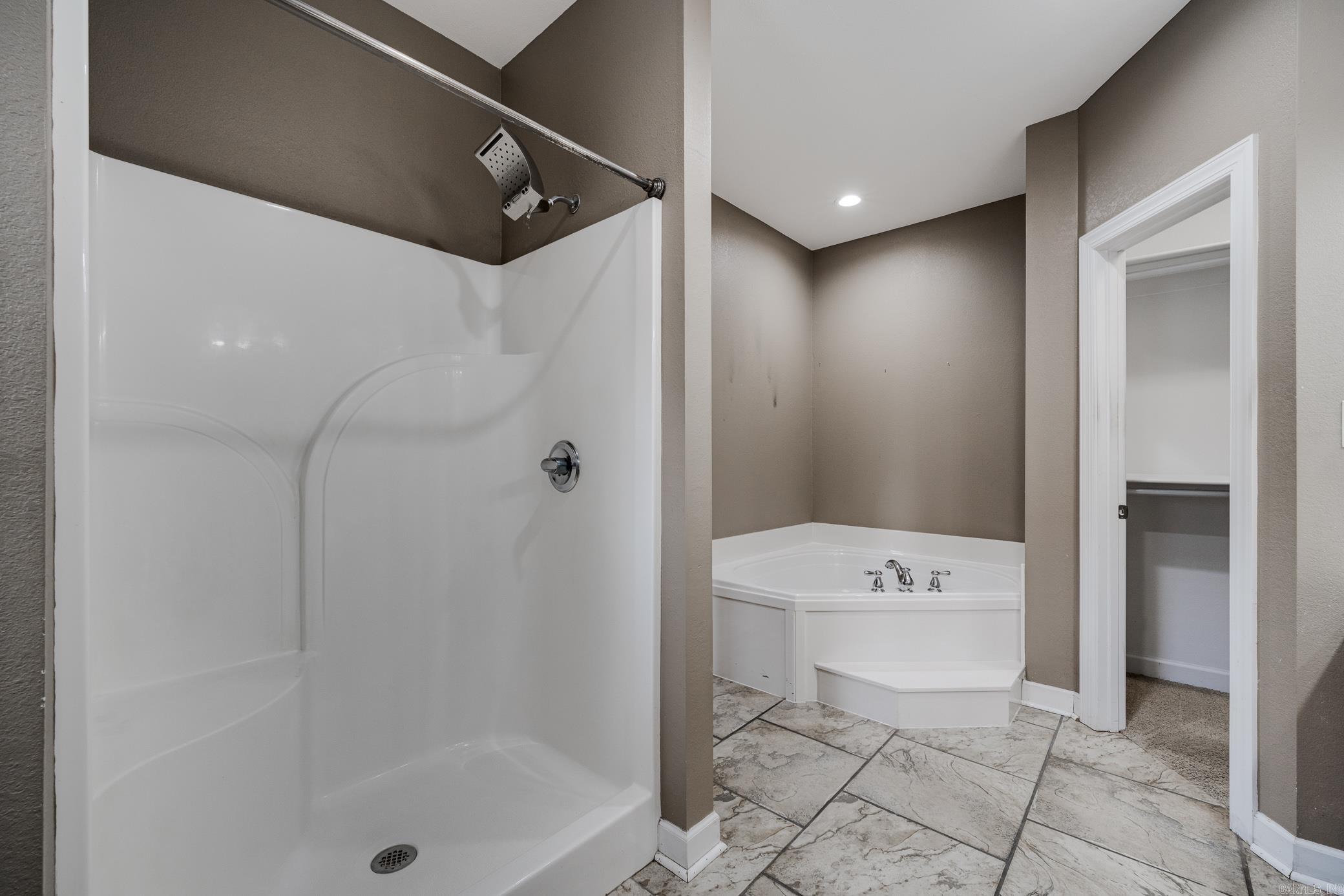 WALDEN WOODS - Residential