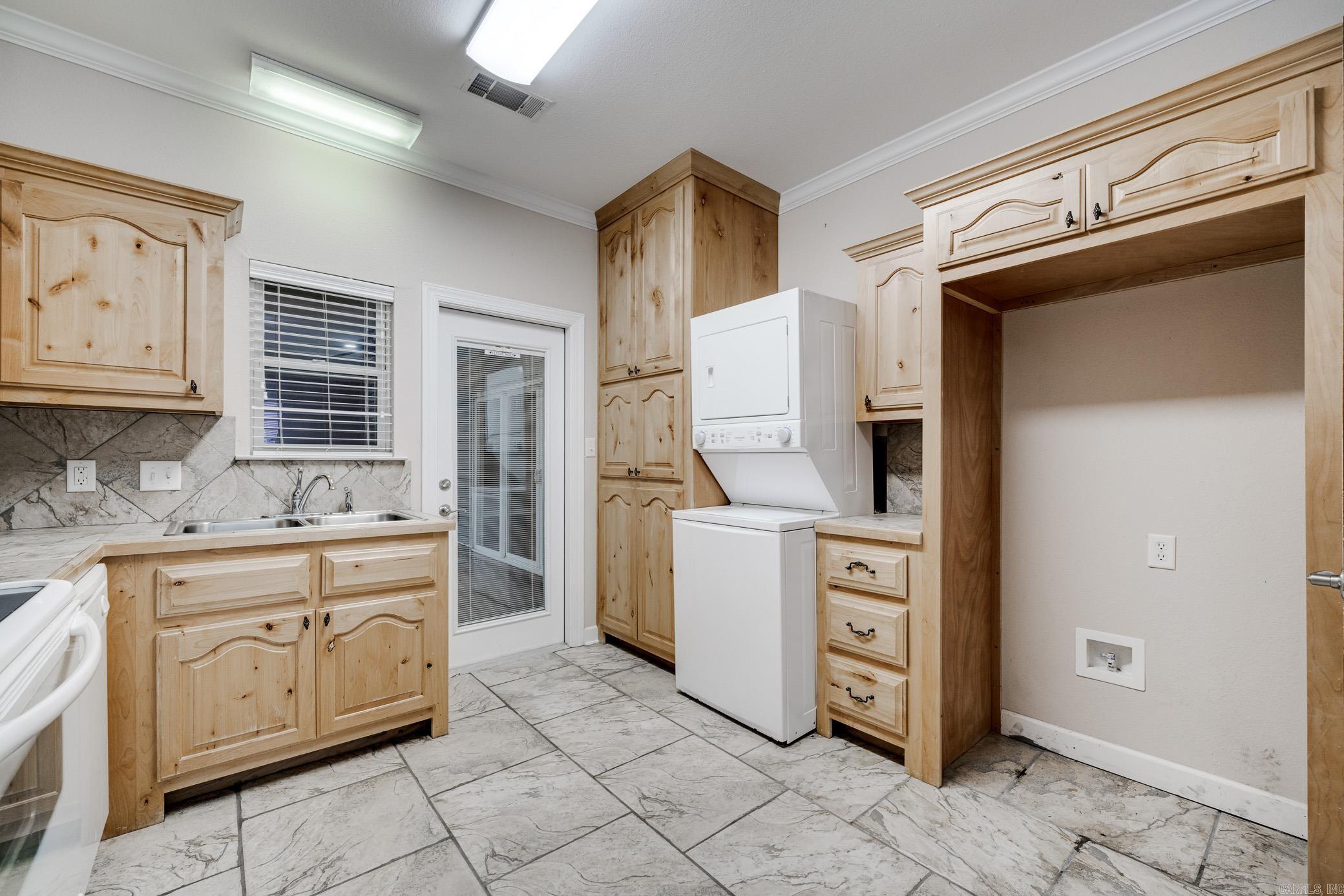 WALDEN WOODS - Residential