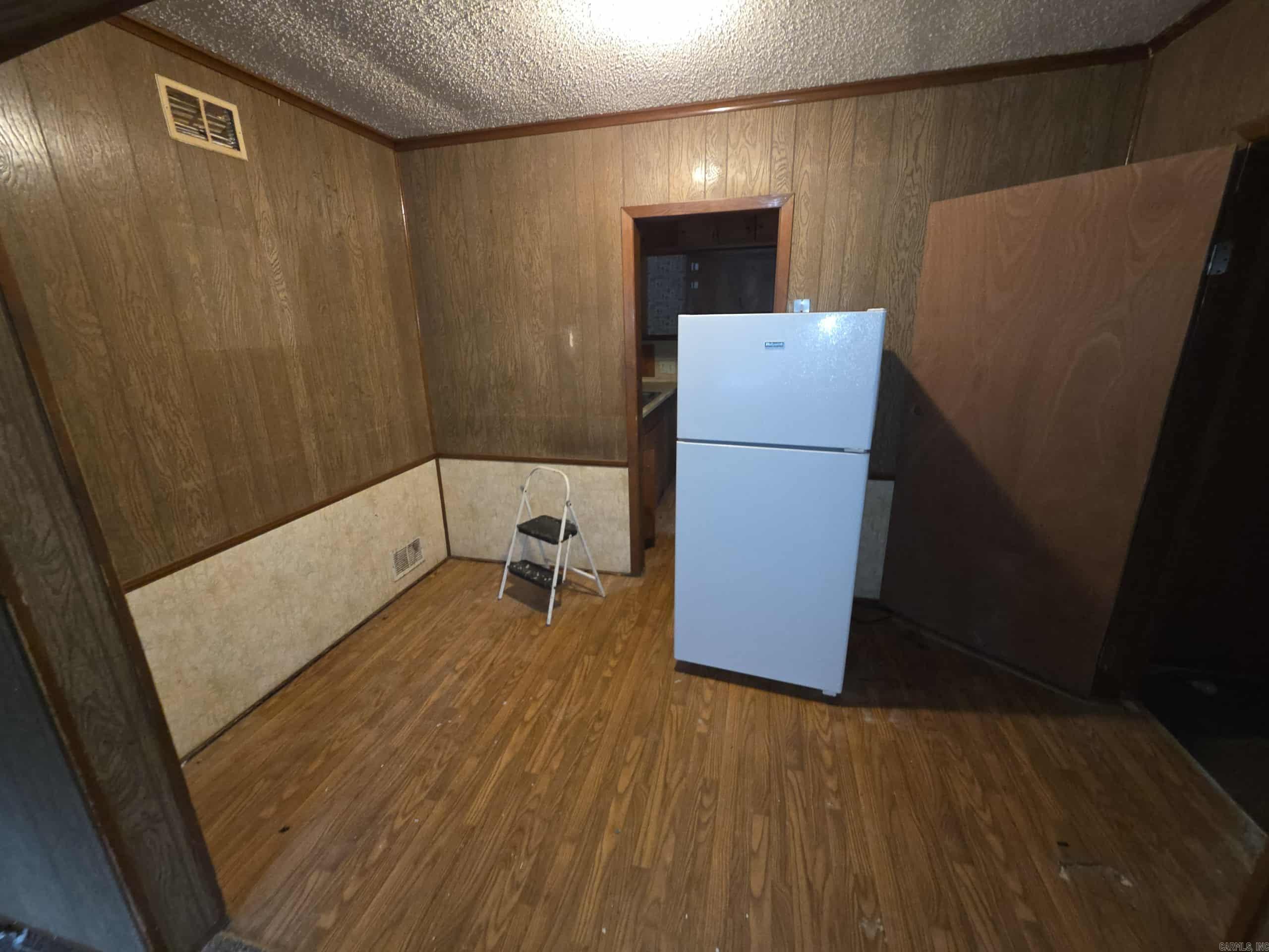 AUSTIN & TAYLOR ADDITION - Residential