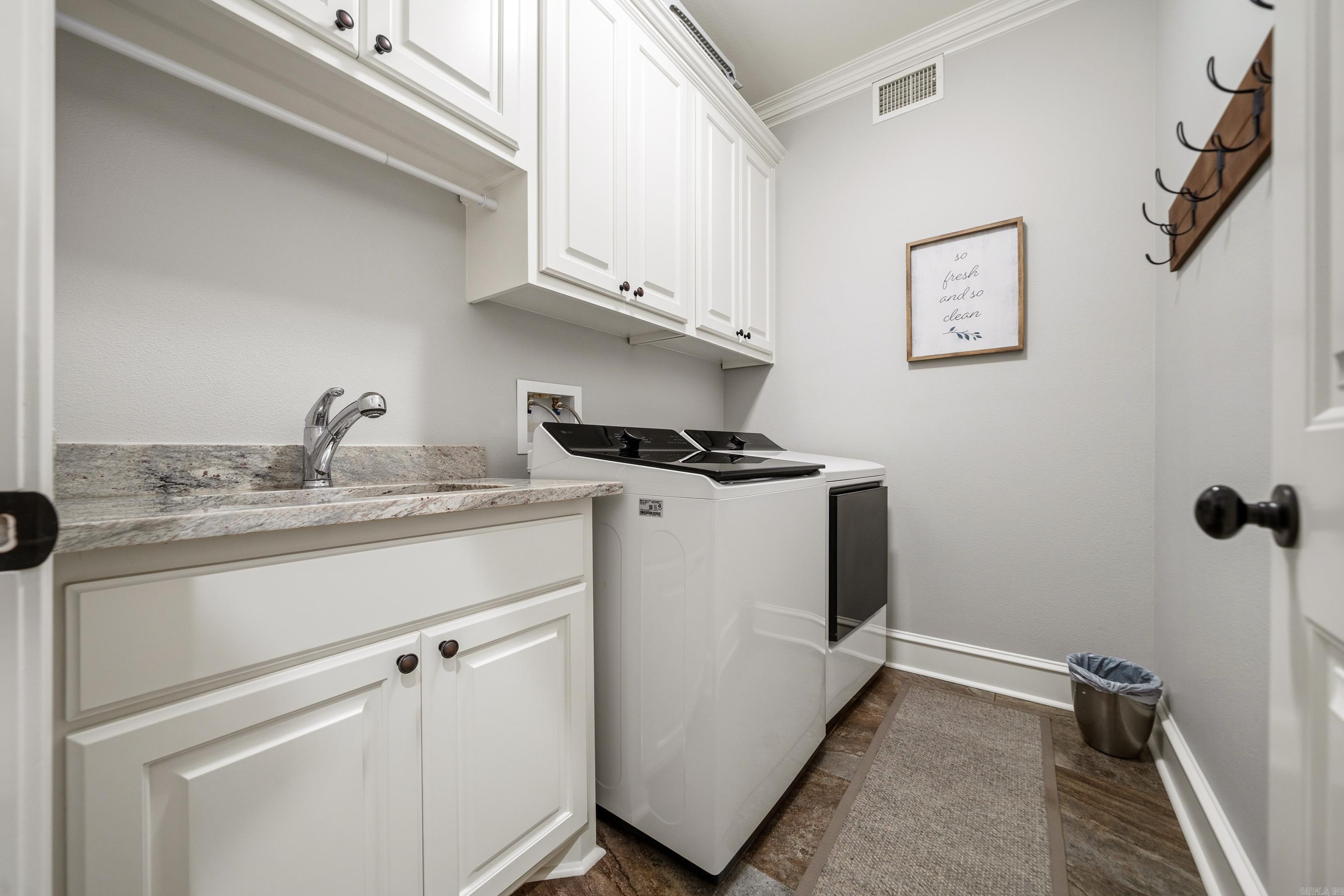 ARLINGTON PARK - Residential