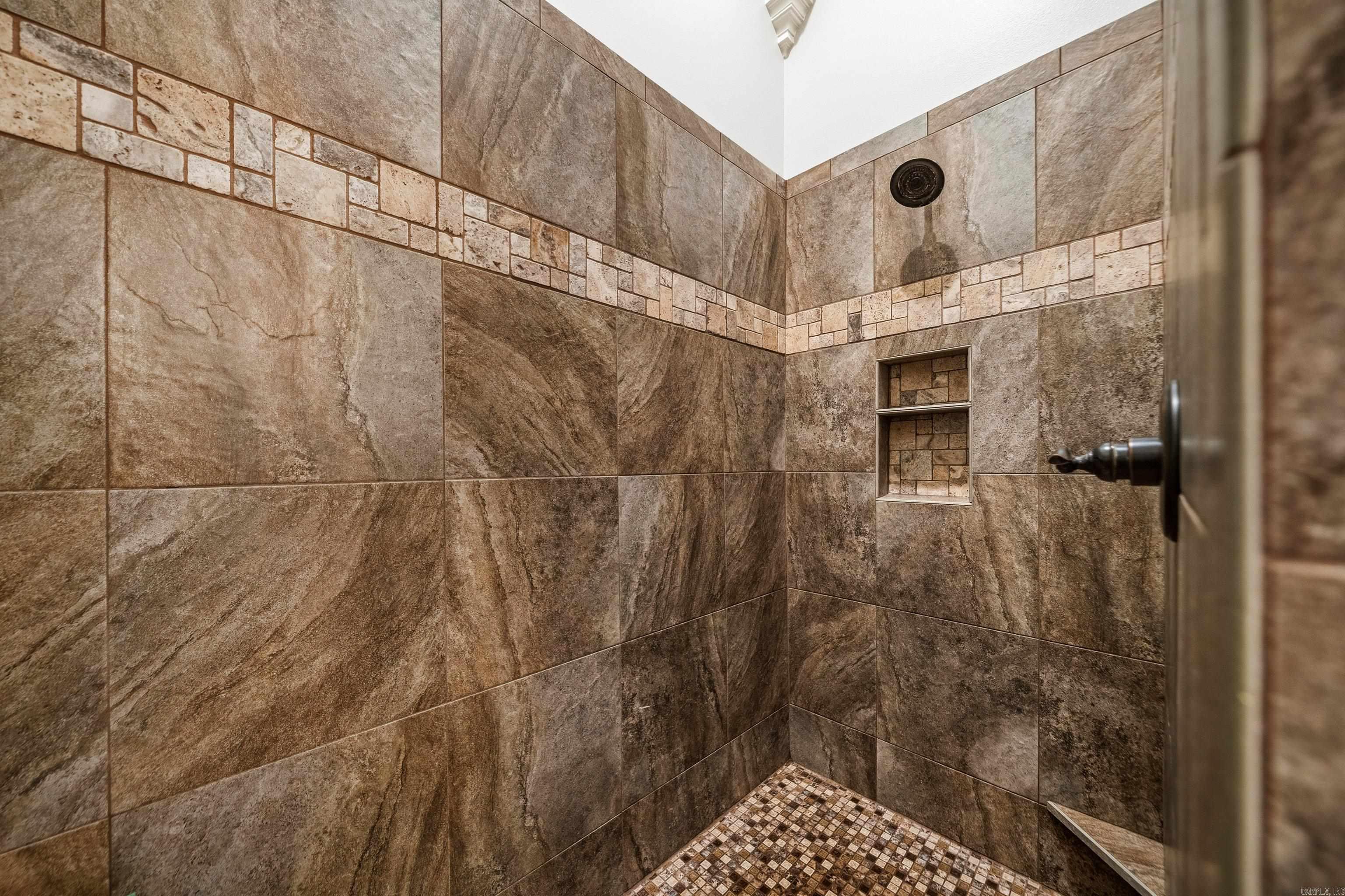 ARLINGTON PARK - Residential