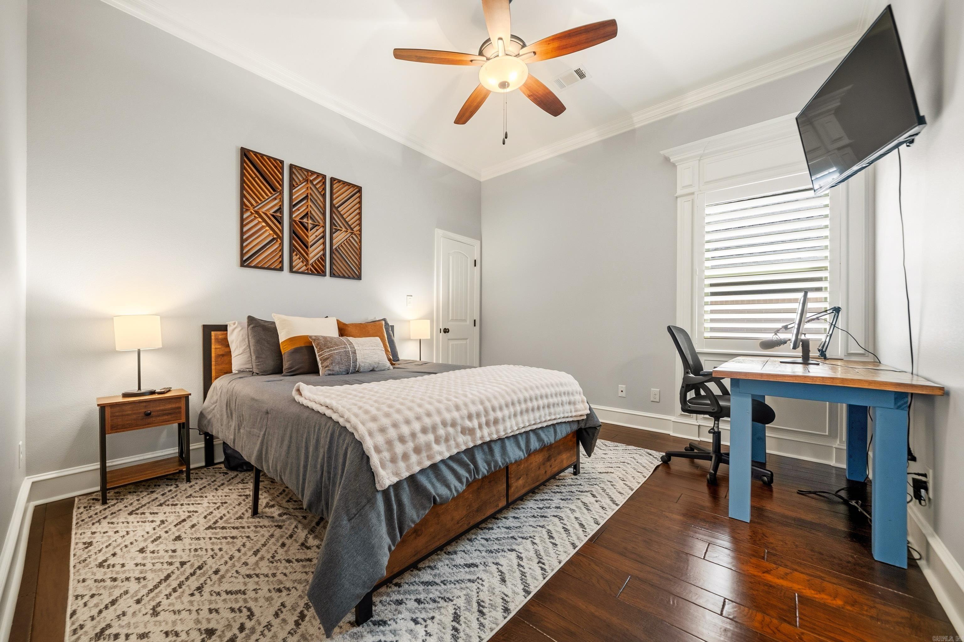 ARLINGTON PARK - Residential