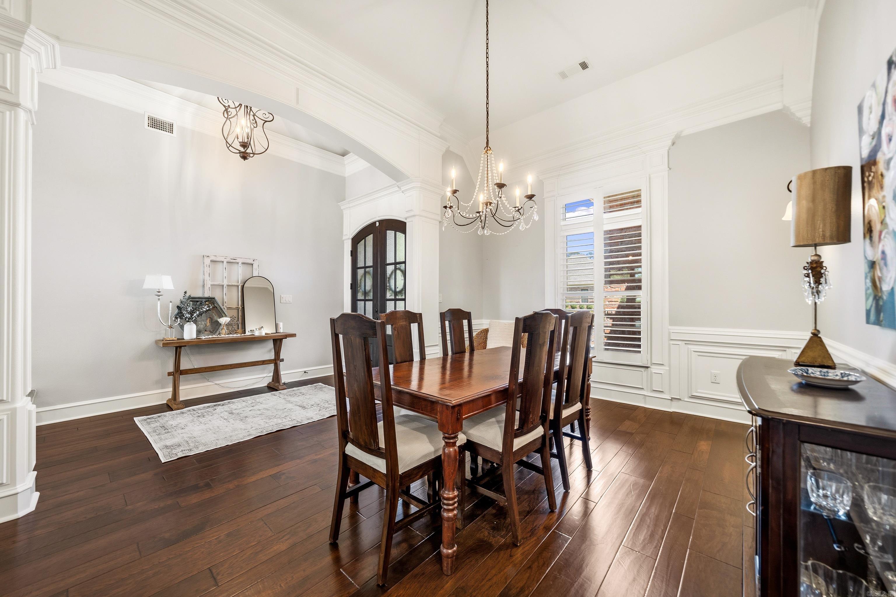 ARLINGTON PARK - Residential