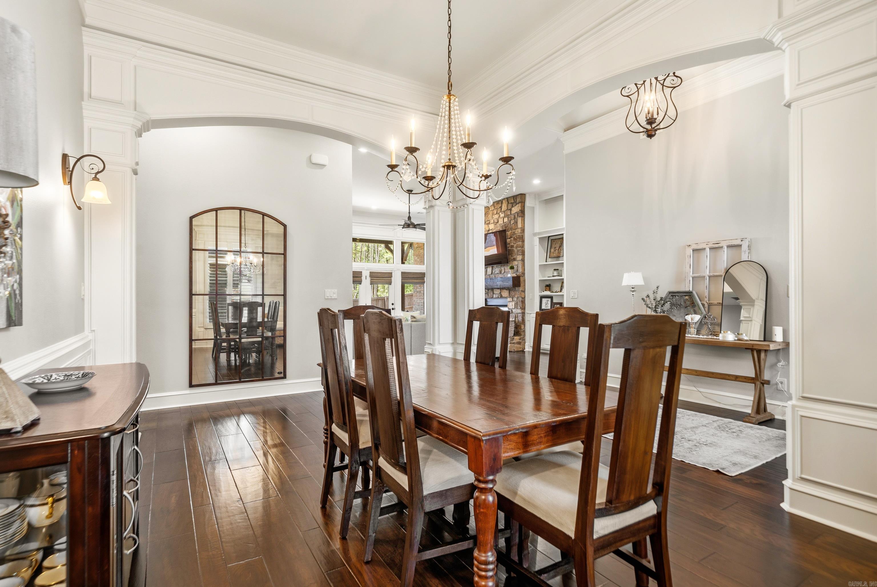 ARLINGTON PARK - Residential