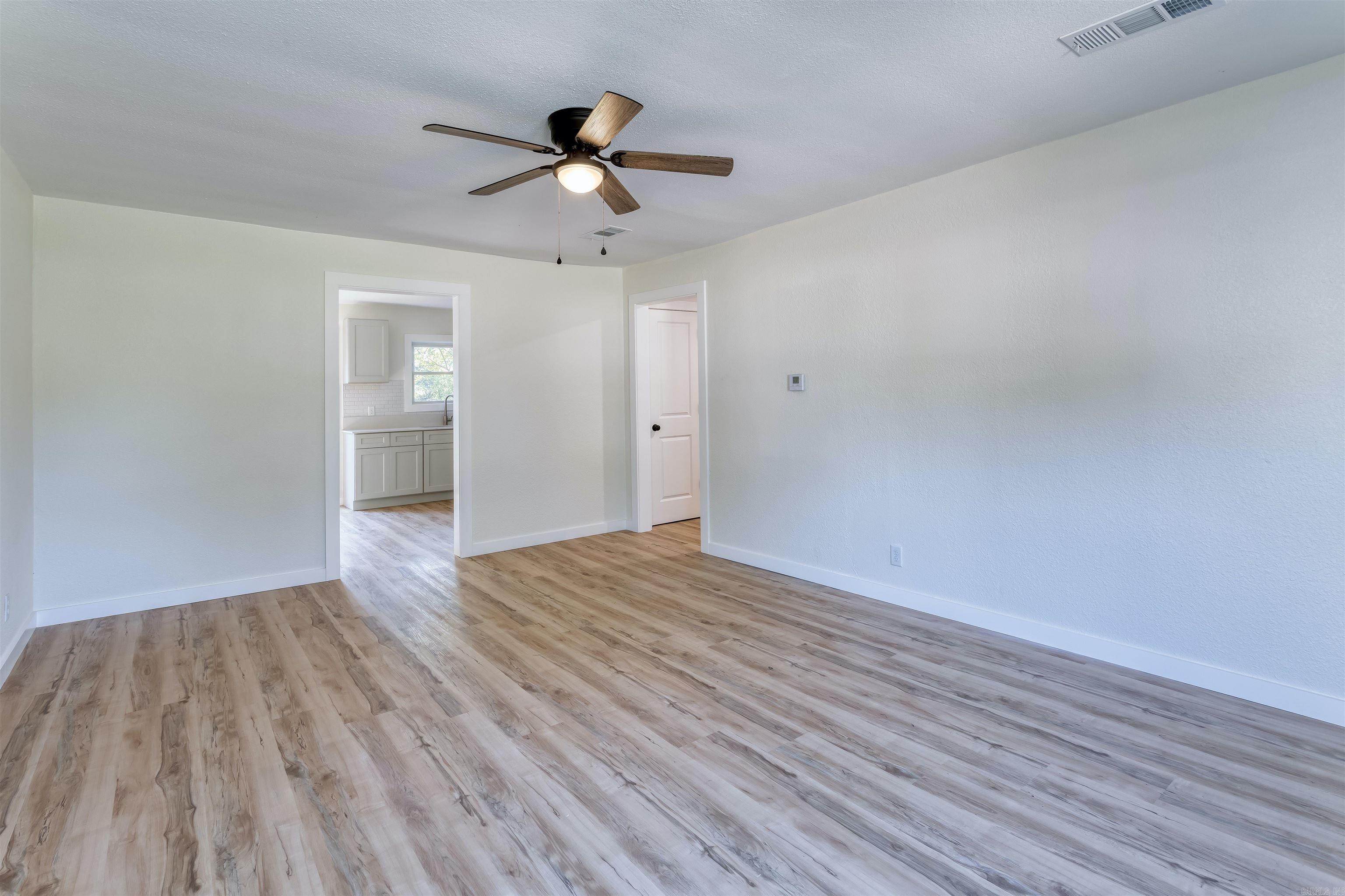 EAGLE HEIGHTS - Residential