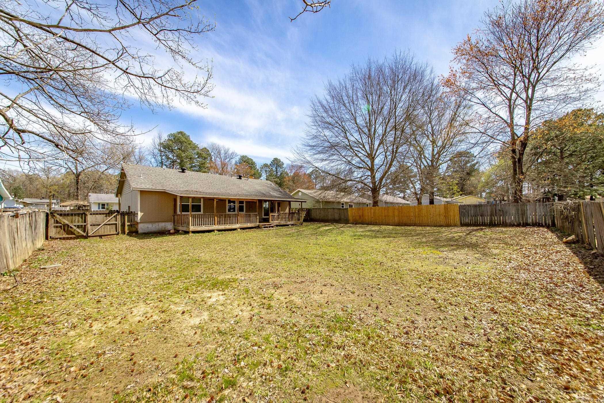 KNOLLWOOD ESTATES - Residential