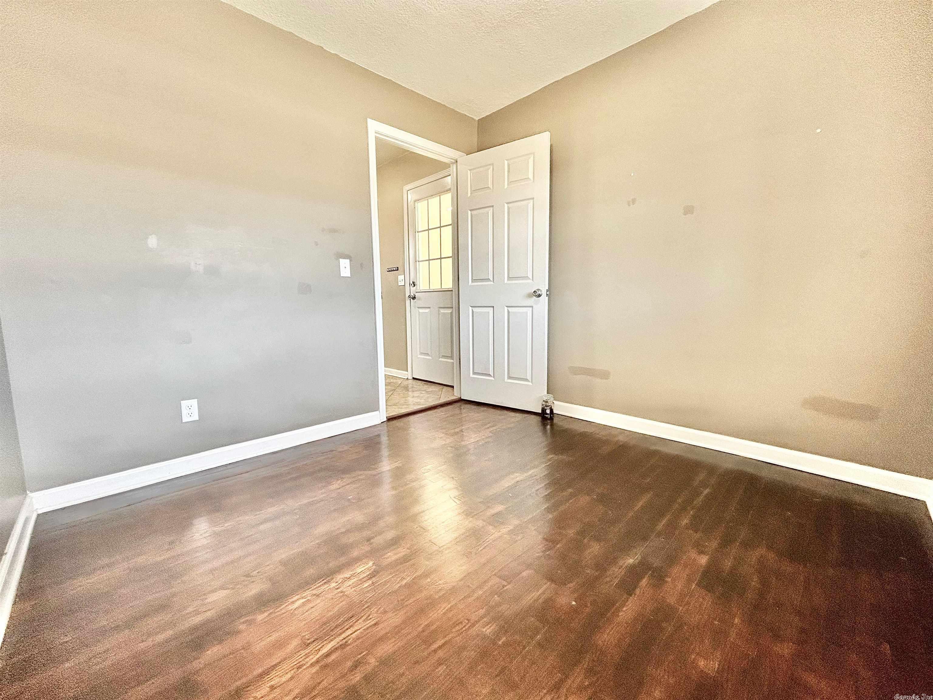 Metes & Bounds - Commercial Sale