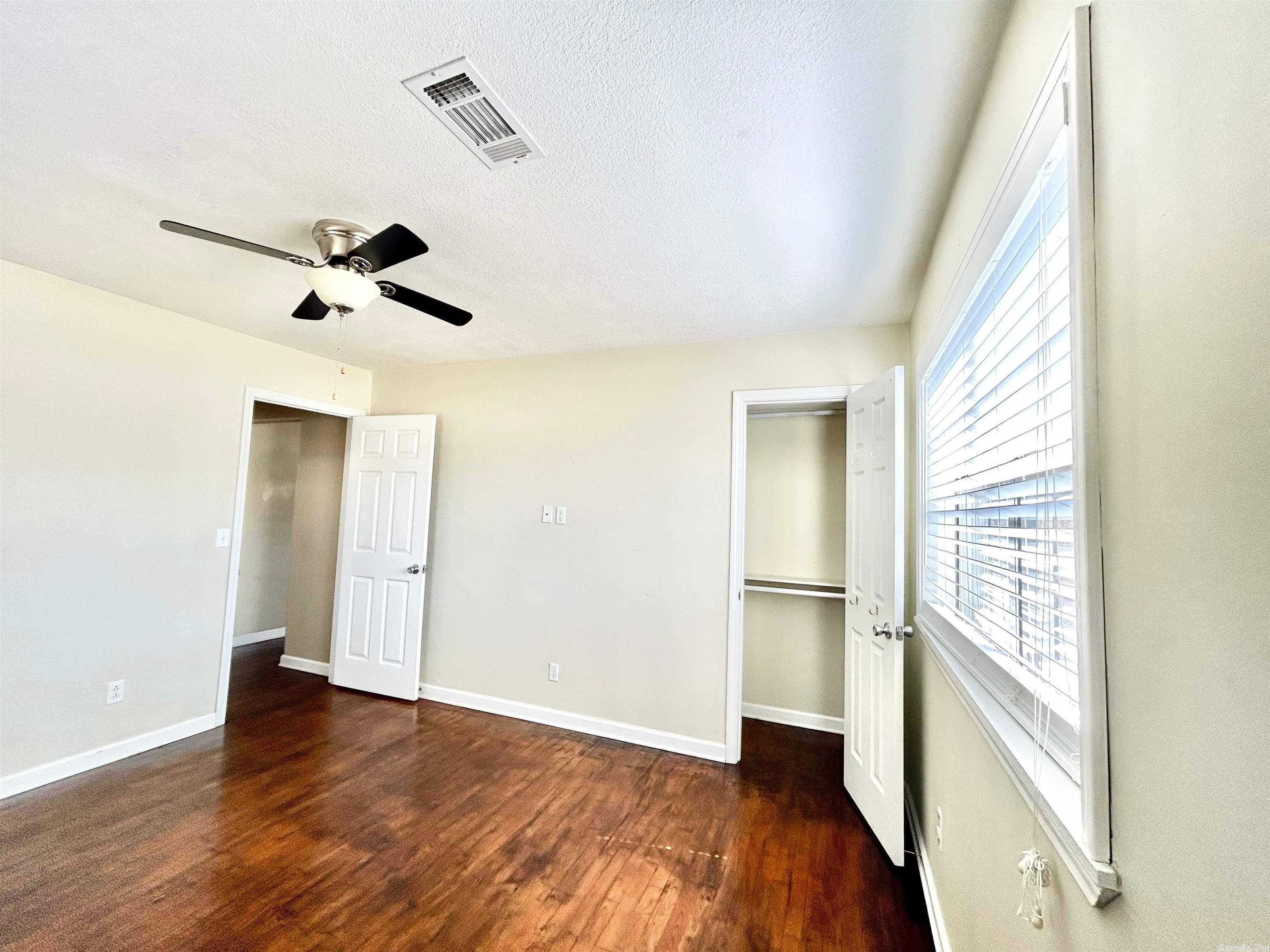 Metes & Bounds - Commercial Sale