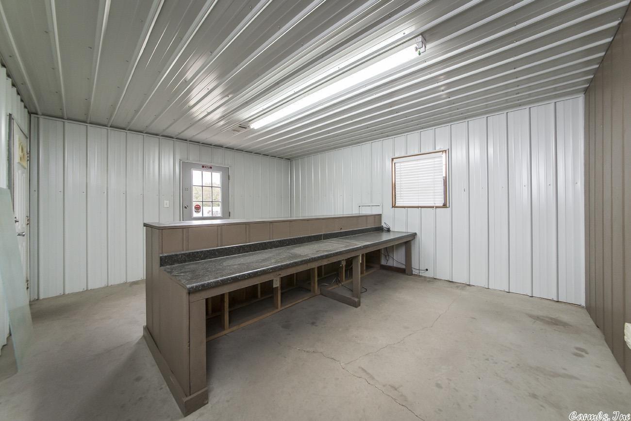 Metes & Bounds - Commercial Sale