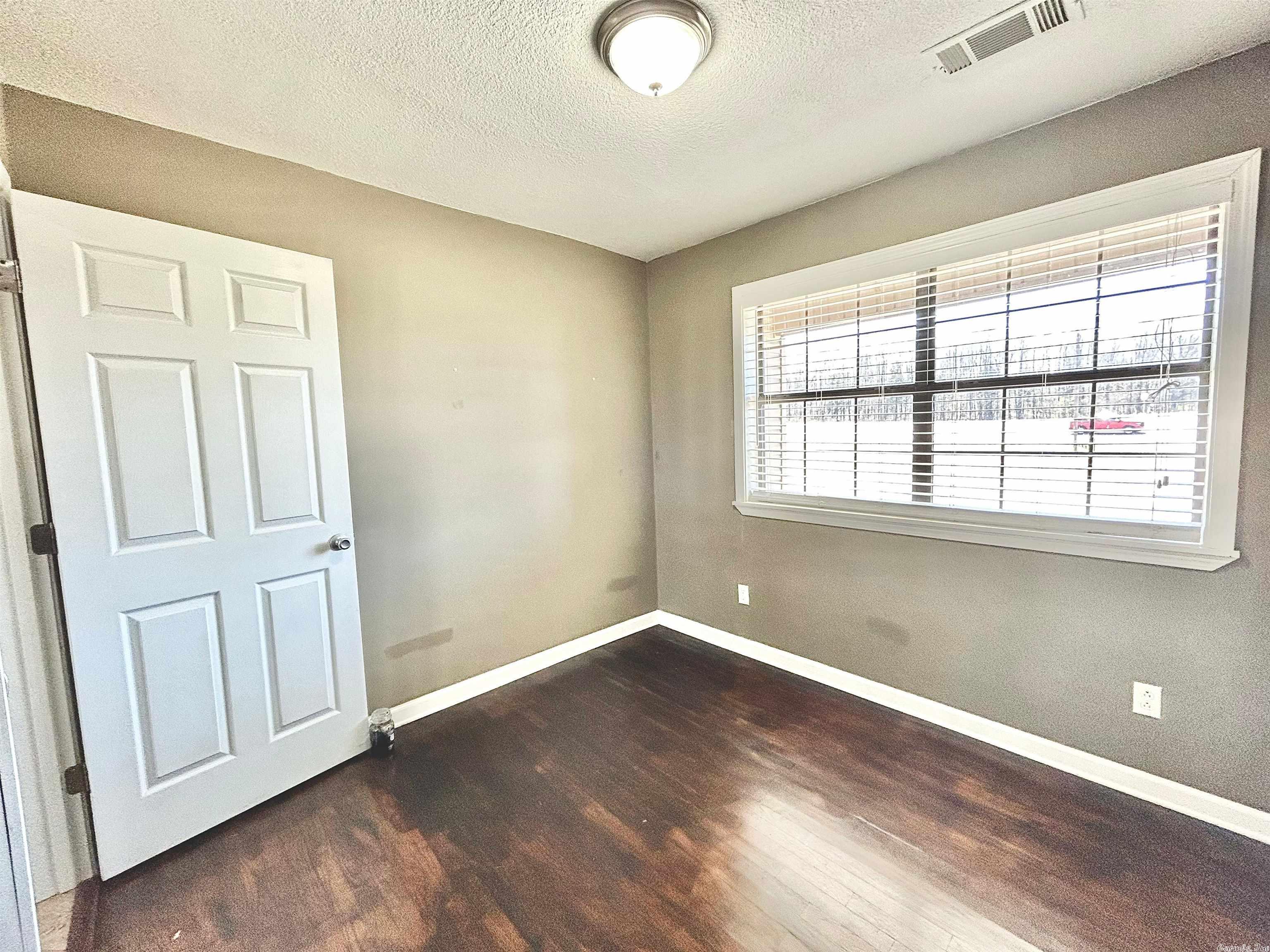 Metes & Bounds - Commercial Sale